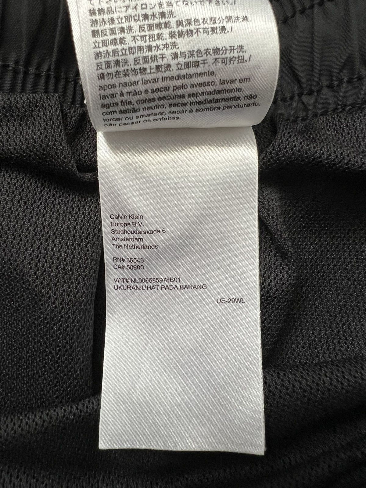 Calvin Klein Calvin Klein black swim shorts Size US 36 / EU 52 - 3 Thumbnail