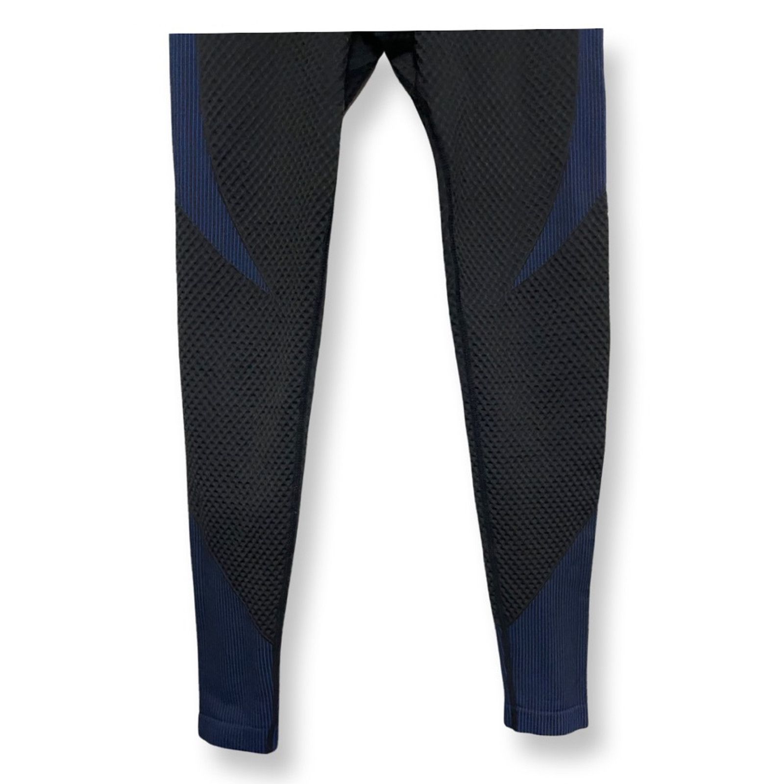 Other High Rise Leggings Color Block Seamless Textured BlackBlue L Size 34" / US 12 / IT 48 - 2 Thumbnail