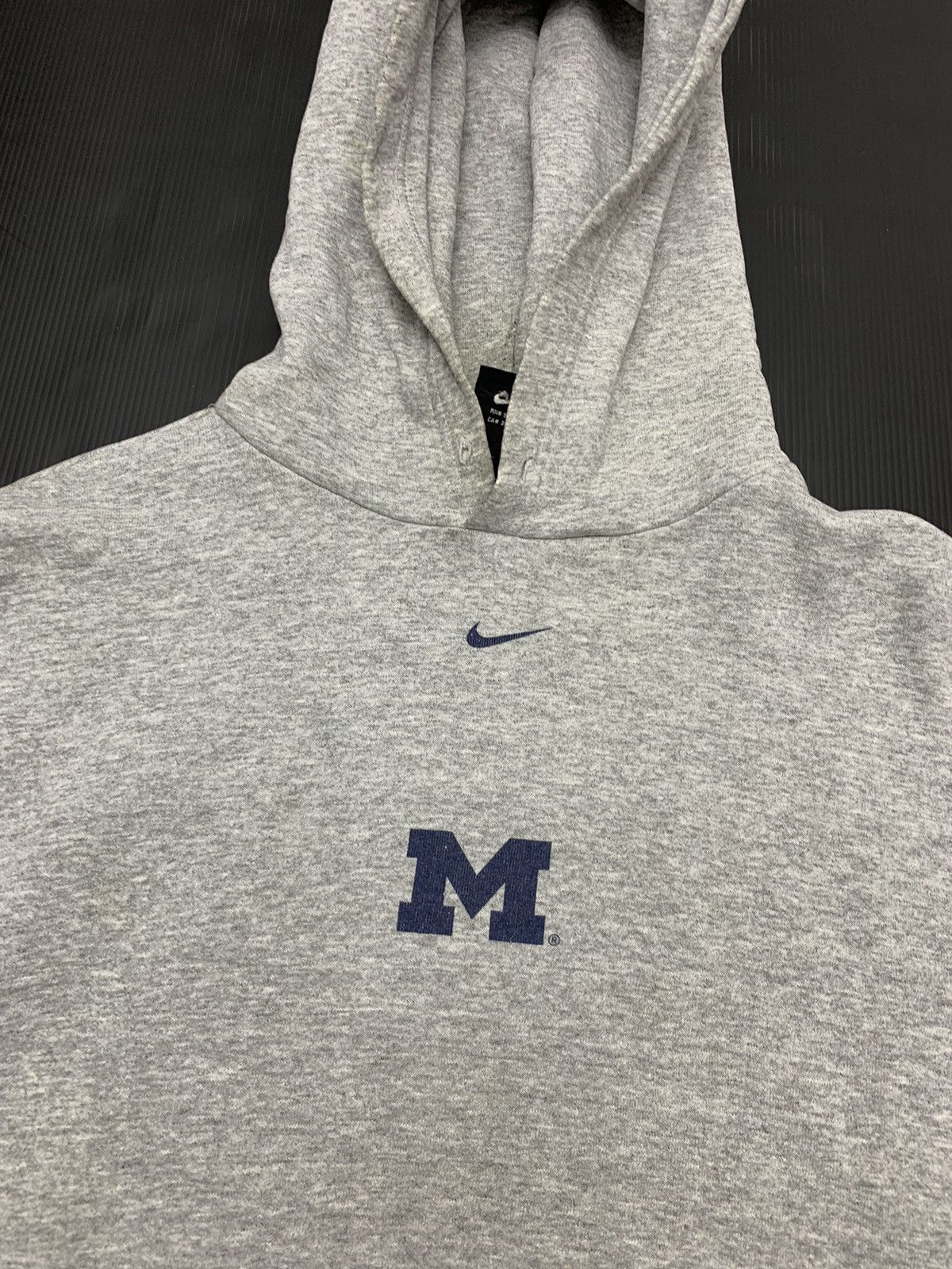 Vintage THRASHED Y2K Nike Centre Hoodie University Of Michigan Size US XL / EU 56 / 4 - 3 Thumbnail