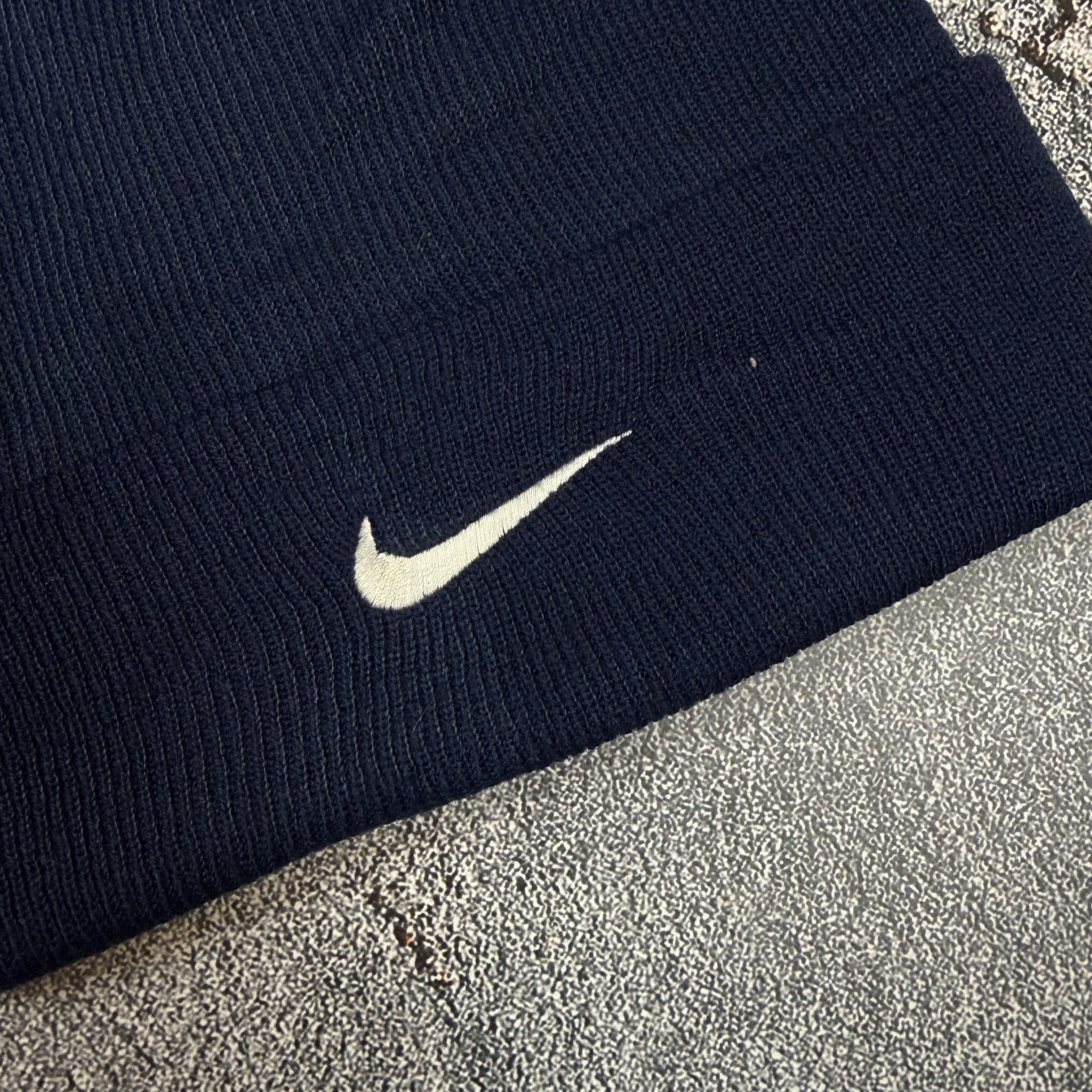 Nike Nike Vintage Beanie Hat Embroidered Big Logo Swoosh 90s Size ONE SIZE - 2 Thumbnail