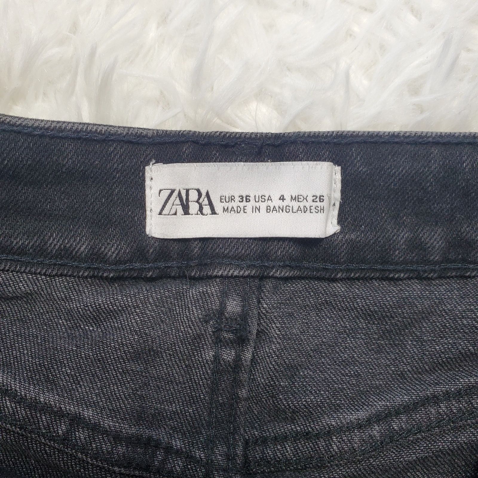 Zara Zara Black High Rise Denim Shorts 4 Size 27" / US 4 / IT 40 - 3 Thumbnail