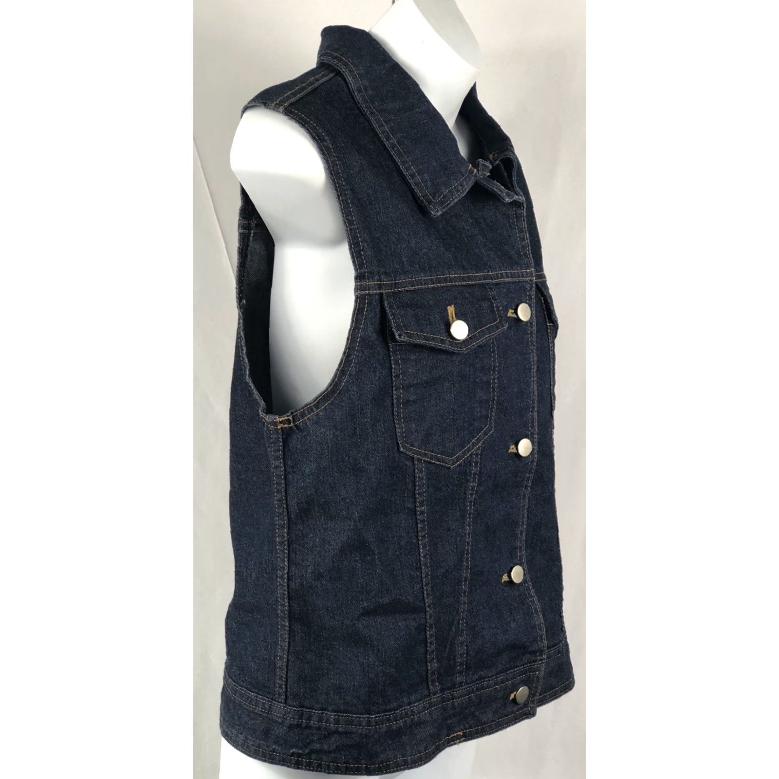 Denime VINTAGE Valerie Stevens Sleeveless Jean Vest Jacket M Blue Denim Button Front Collared Women’s Grunge Biker City Retro Y2K Size 32" / US 10 / IT 46 - 2 Thumbnail