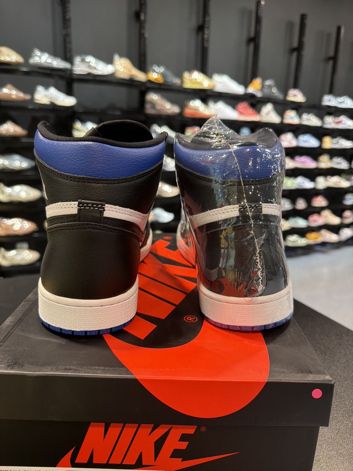 Jordan Brand Jordan 1 High Royal Toe Size-10.5 New Quick Shipping OG All Size US 10.5 / EU 43-44 - 5 Thumbnail
