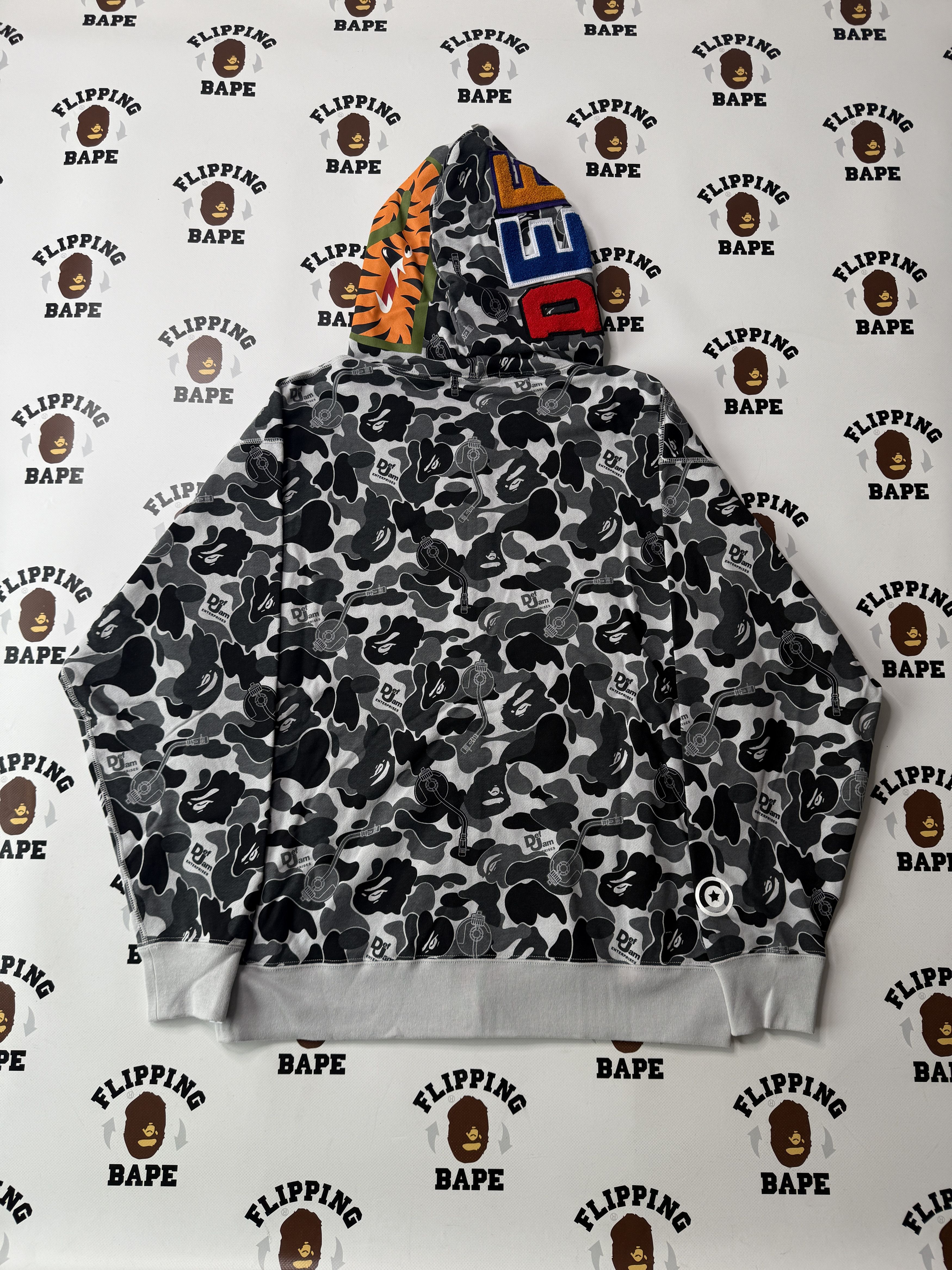 Bape BAPE X DEF JAM CAMO SHARK RELAXED FIT FULL ZIP HOODIE Size US L / EU 52-54 / 3 - 2 Thumbnail