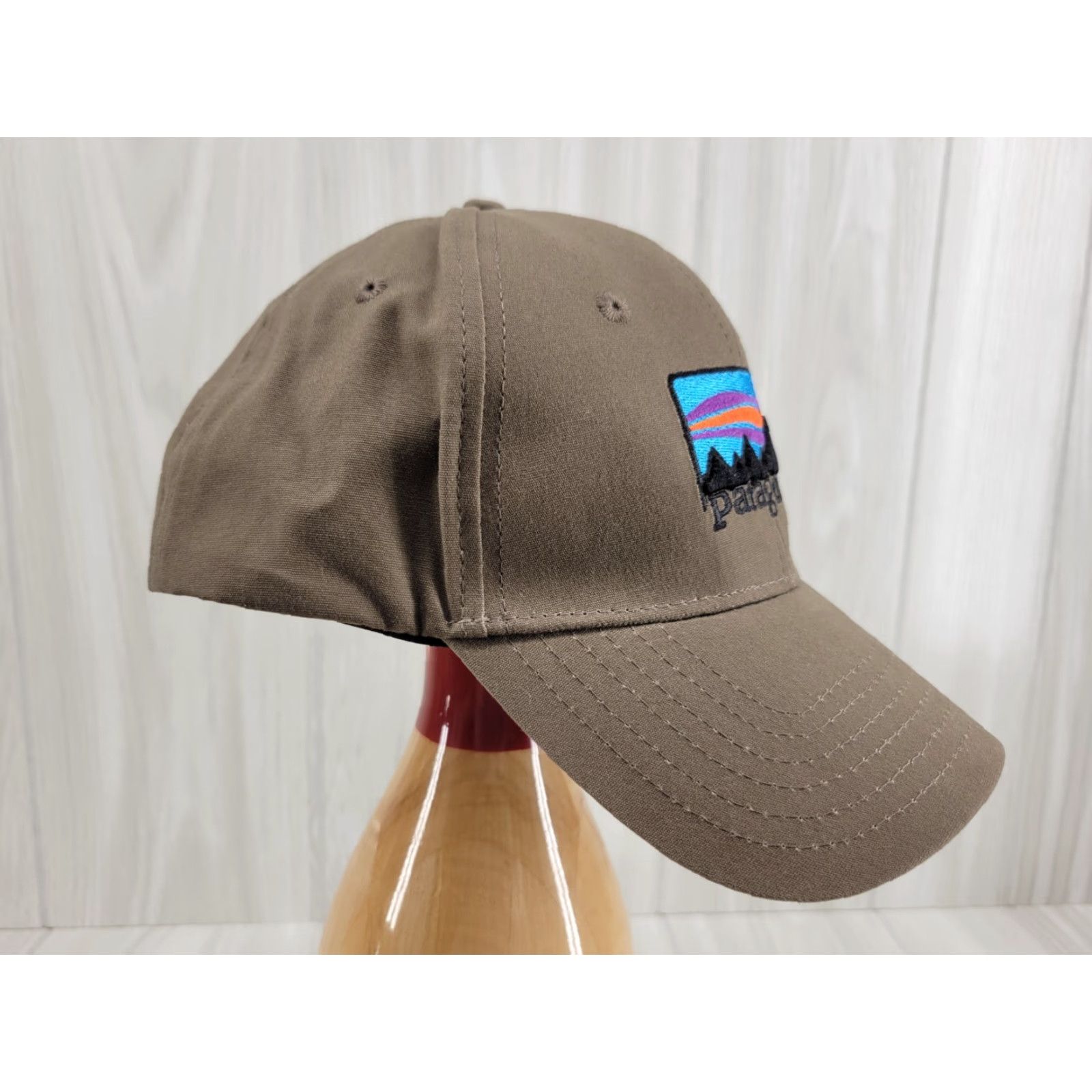 Patagonia Patagonia Hat Cap Brown Logo Adjustable Unisex Adults One Size Baseball Cap Damaged Logo 90s Casual Travel Fall Spring Summer Size ONE SIZE - 4 Thumbnail