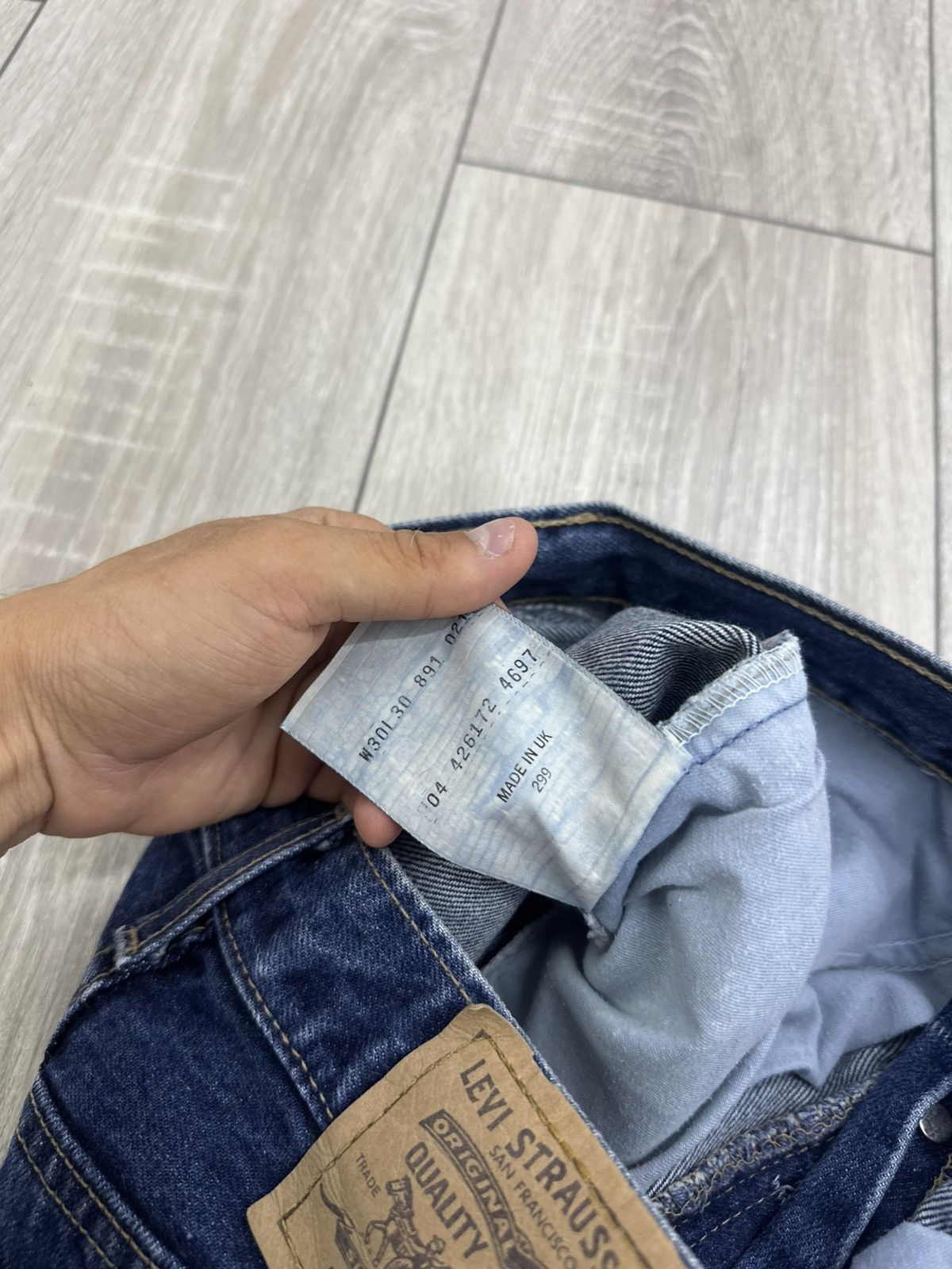 Levi's Levis Orange Tab Mom Jeans Made in UK 90s Vintage Size US 30 / EU 46 - 8 Thumbnail