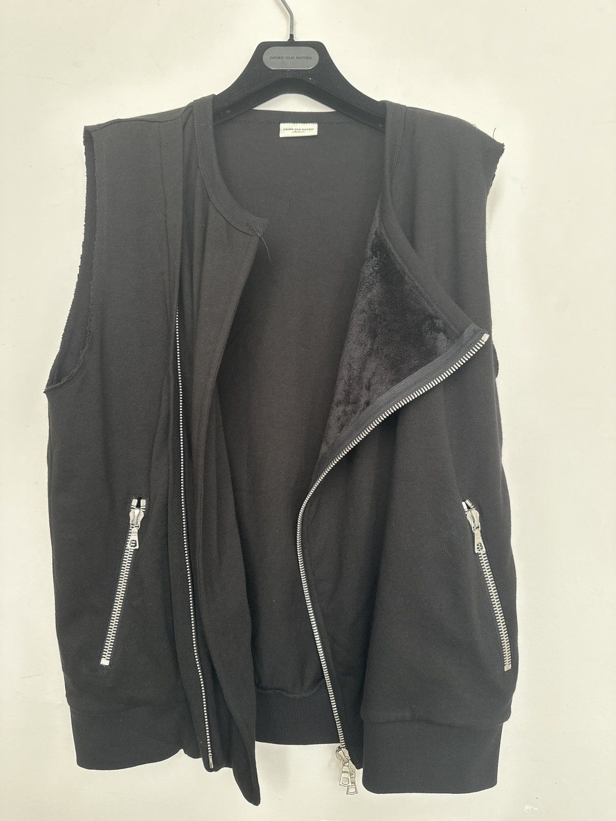 Dries Van Noten Dries Van Noten " archive " zipped armless bikerjacket Size US M / EU 48-50 / 2 - 3 Thumbnail