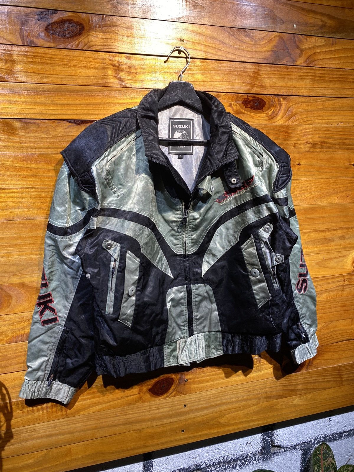 Japanese Brand Vintage Suzuki Team Motorcycle Riding Black Metallic Green Size US L / EU 52-54 / 3 - 12 Thumbnail