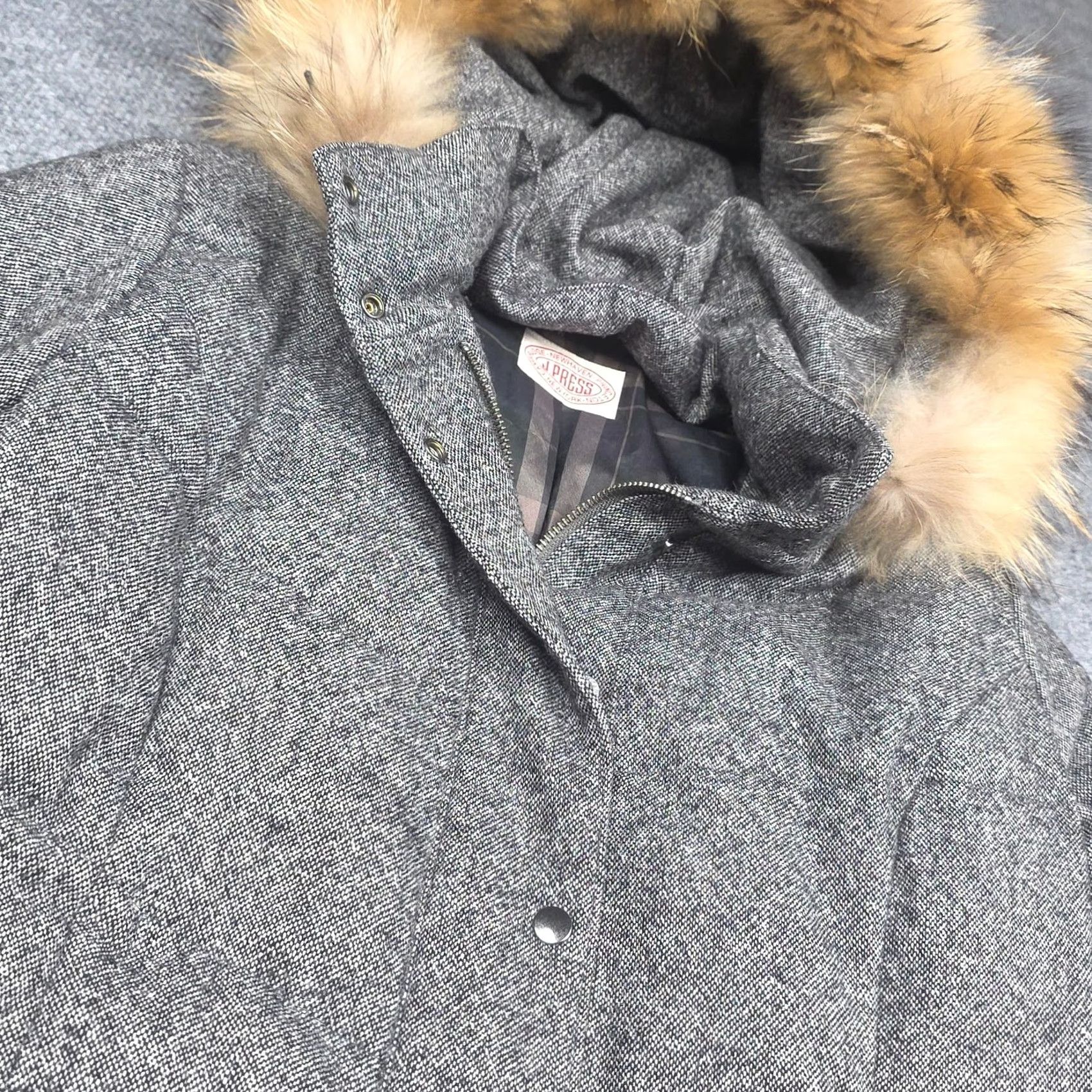 Vintage VINTAGE J. Press Puffer Hooded Jacket Women S Gray Down Filled Lined EUC Size S / US 4 / IT 40 - 3 Thumbnail