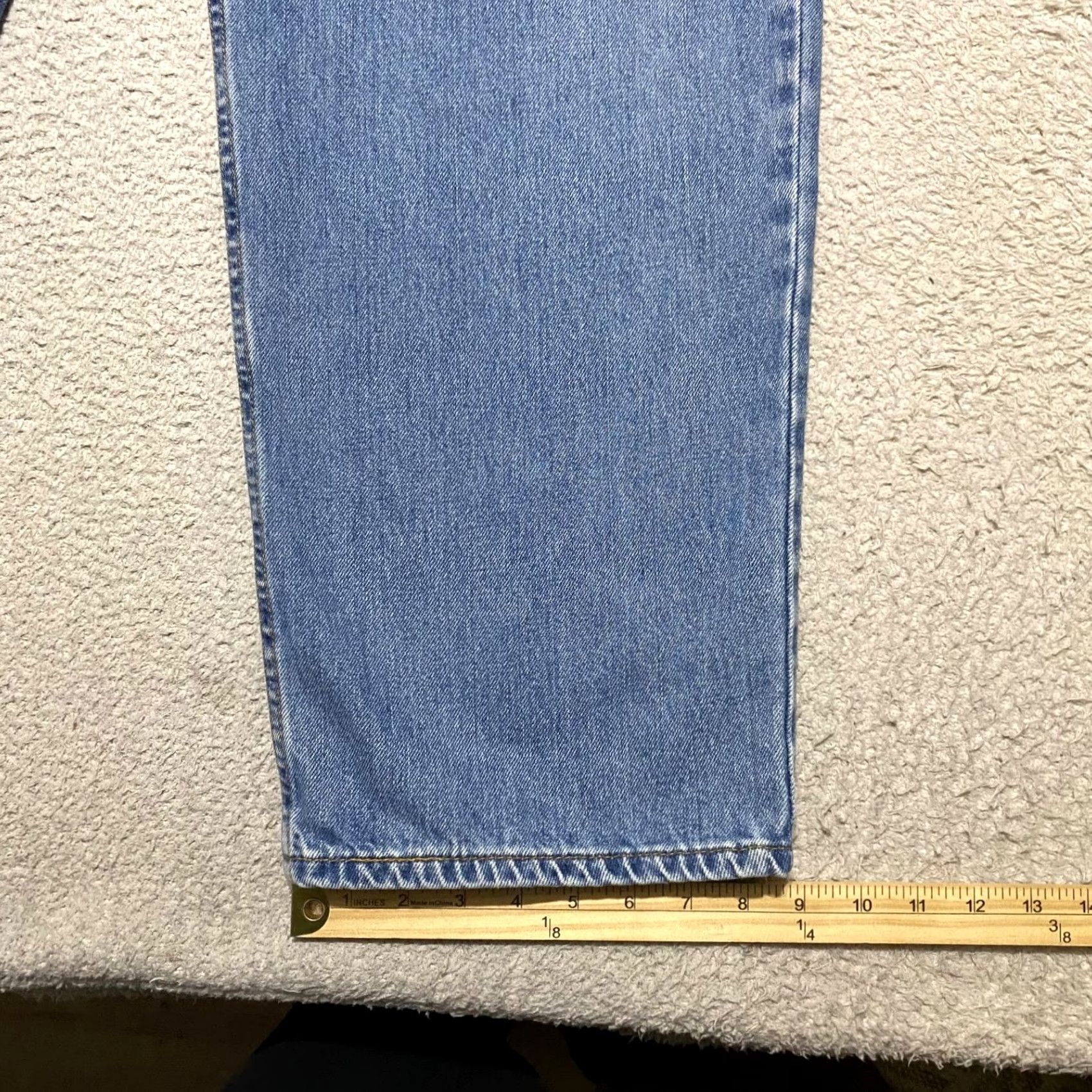 Levi's Levi's 550 Jeans Mens 42x30 Blue Denim Straight Relaxed Fit 5-Pocket Cotton Denim Jeans Blue Mens 550 90s Retro Style (if applicable) Size US 42 / EU 58 - 5 Thumbnail