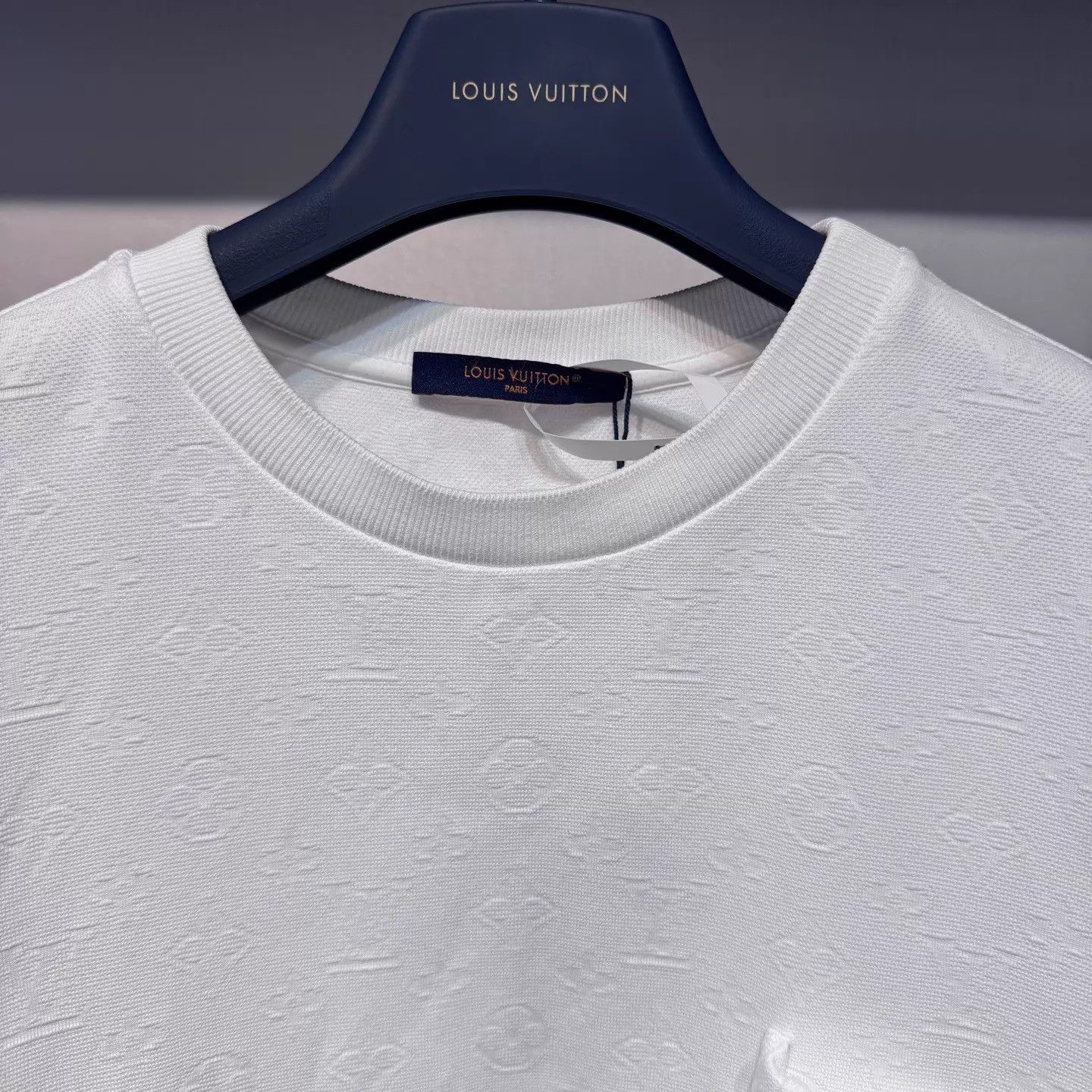Louis Vuitton Louis Vuitton Monogram Chest Pocket Knit Tee M New Size US M / EU 48-50 / 2 - 3 Thumbnail