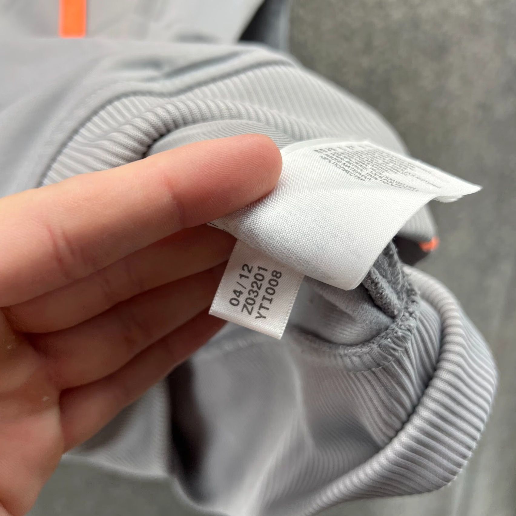 Adidas VINTAGE adidas Jacket Womens Large Gray Orange Full Zip Hooded Track 3 Stripes Womens L Gray Orange Full Zip Hoodie Track Jacket Size L / US 10 / IT 46 - 5 Thumbnail