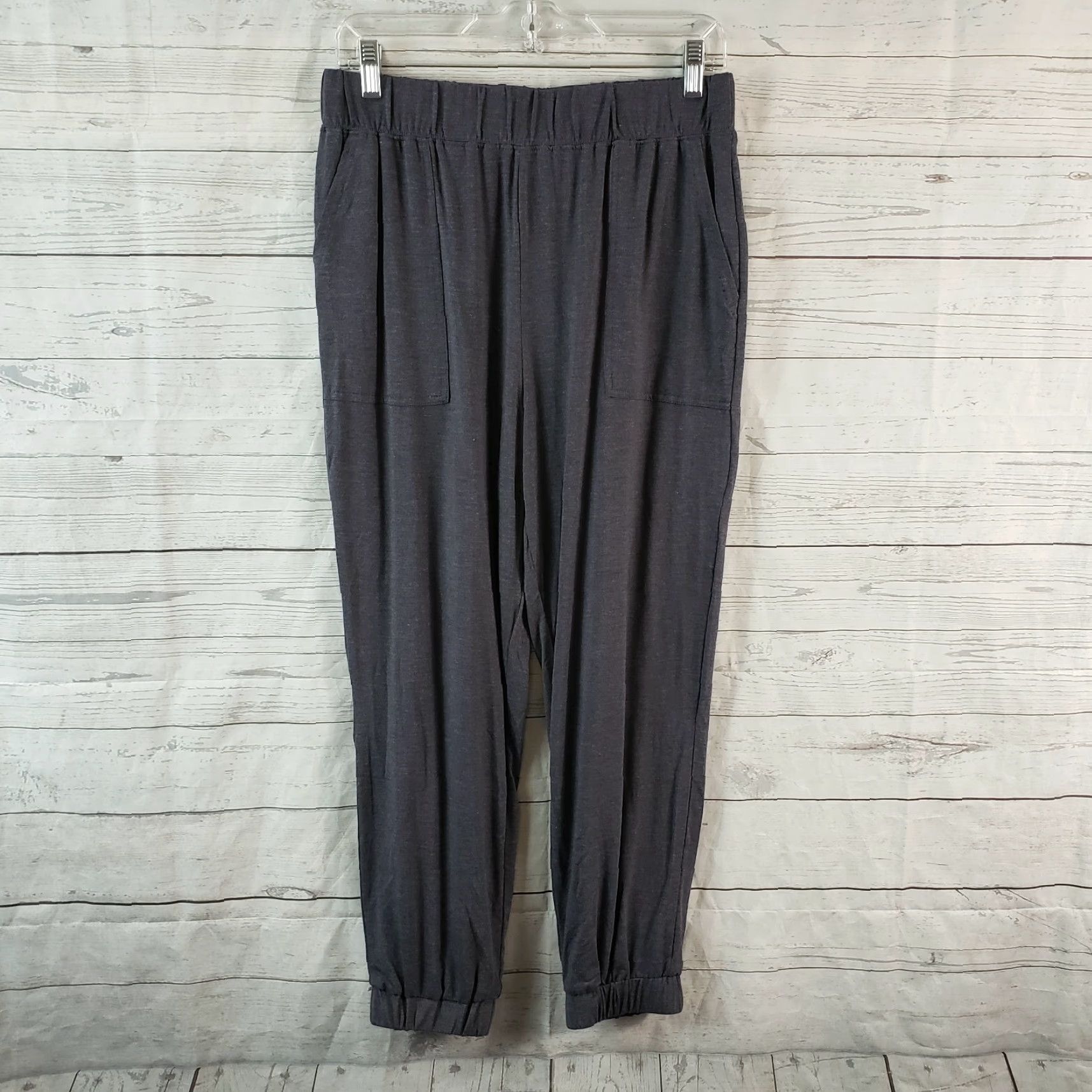 Fabletics Fabletics Womens Restoreknit Tapered Lounge Pants L Gray Pockets Jogger Women's Size 36" / US 14 / IT 50 - 2 Thumbnail