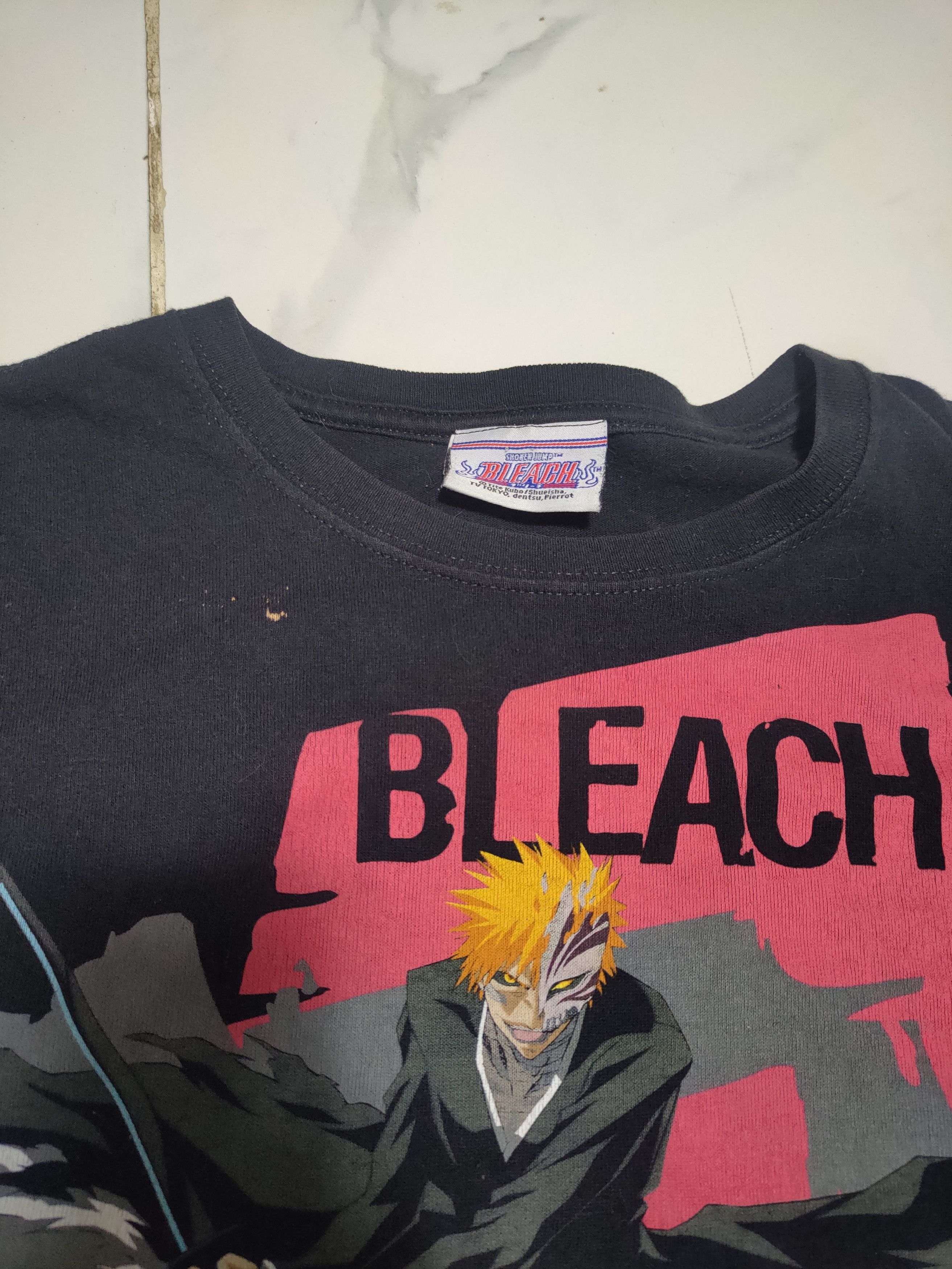 Bleach Shonen jump bleach tee Size US M / EU 48-50 / 2 - 5 Thumbnail