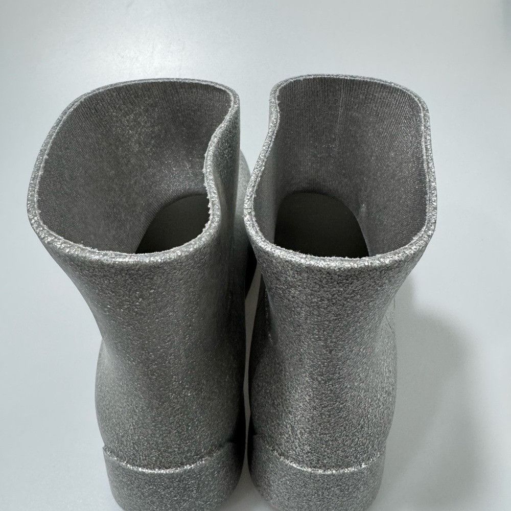 Bottega Veneta Bottega Veneta Puddle Glittered Rubber Boots Silver Men’s Si Size US 7 / EU 40 - 4 Thumbnail