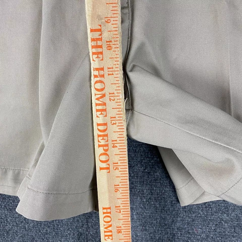 L.L. Bean LL Bean Chino Shorts Women's Size 12 Adults 30" Waist Size 34" / US 12 / IT 48 - 6 Thumbnail