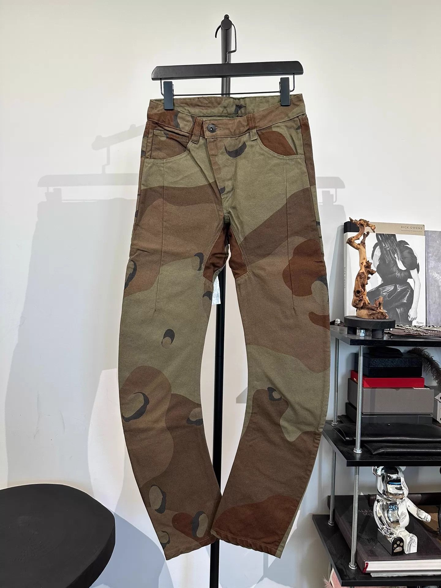 Boris Bidjan Saberi BBS 11by bbs P1 camo canvas new with tags Size US 28 / EU 44 - 2 Thumbnail