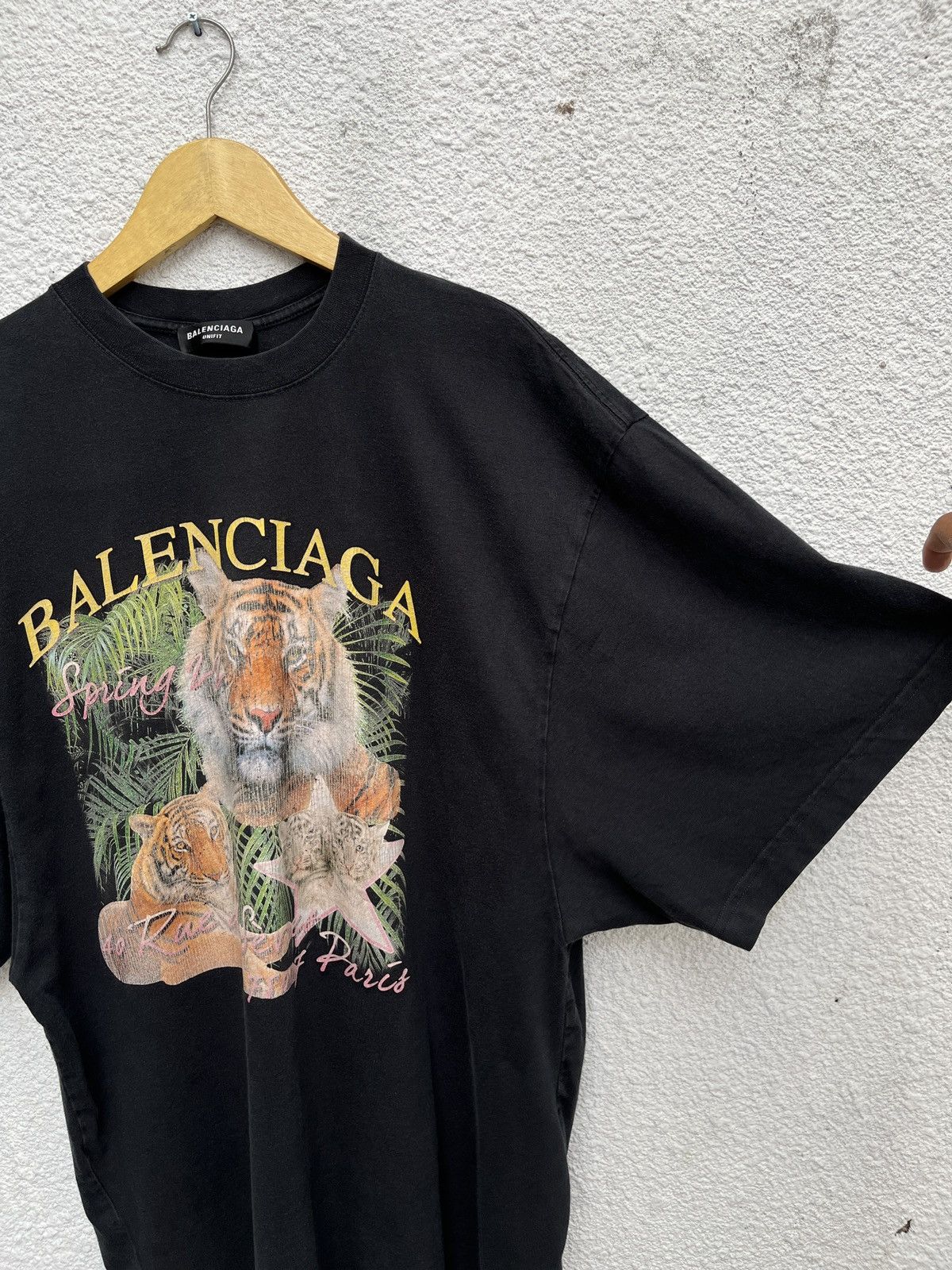 Balenciaga Balenciaga Year of The Tiger Oversized Tshirt Size US M / EU 48-50 / 2 - 4 Thumbnail