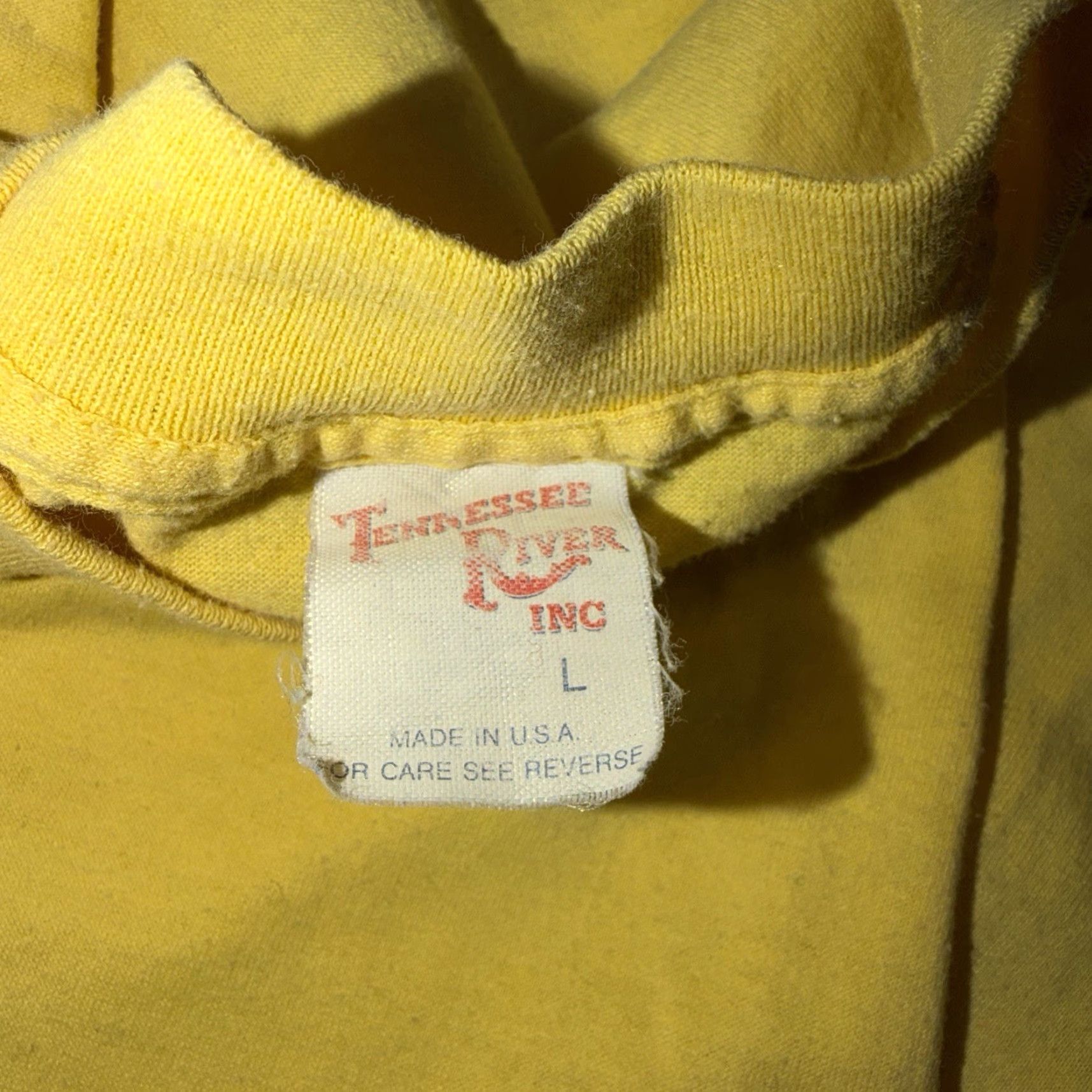 Vintage VINTAGE Royal Caribbean Im Shipshape Single Stitch T Shirt Large USA Made Unisex Adults 80s 90s Cruise Logo Yellow Cotton Polyester Shirt Size US L / EU 52-54 / 3 - 6 Thumbnail
