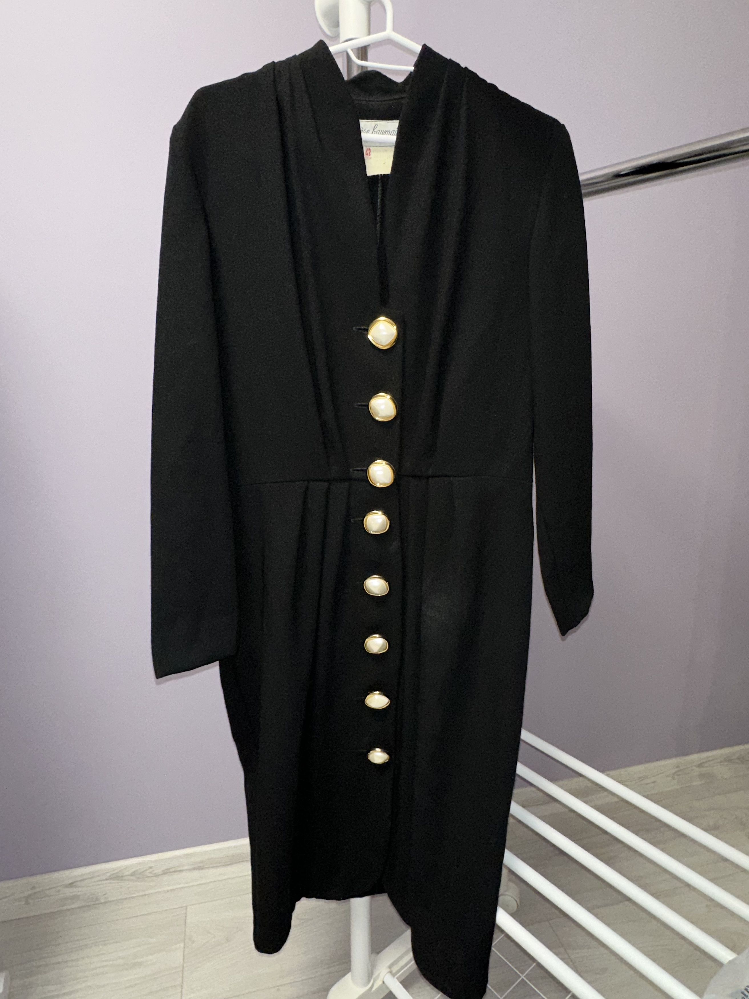 Vintage vintage French dress with beautiful buttons Therese faumaire Size M / US 6-8 / IT 42-44 - 2 Thumbnail