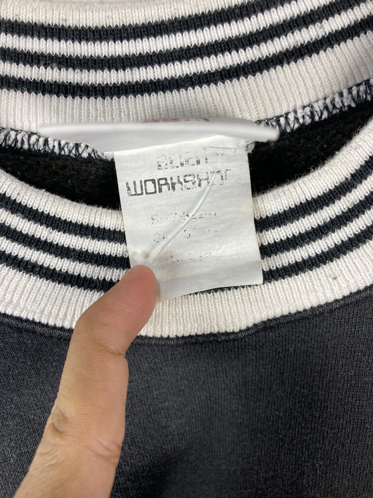 Alien Workshop × Vintage Vintage 90s Alien Workshop Skateboard Sweatshirt Size US L / EU 52-54 / 3 - 5 Thumbnail
