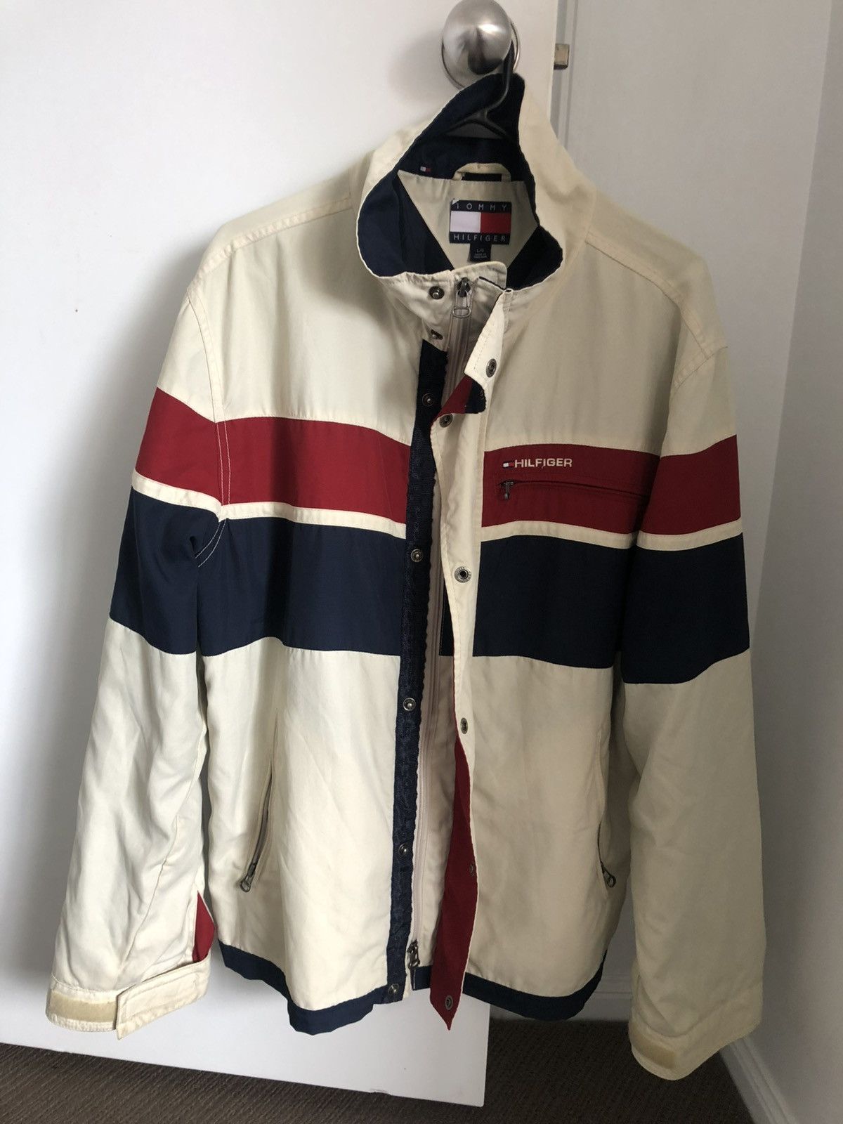 Tommy Hilfiger Tommy Hilfiger Creme, Red and Blue Windbreaker Size US L / EU 52-54 / 3 - 4 Thumbnail