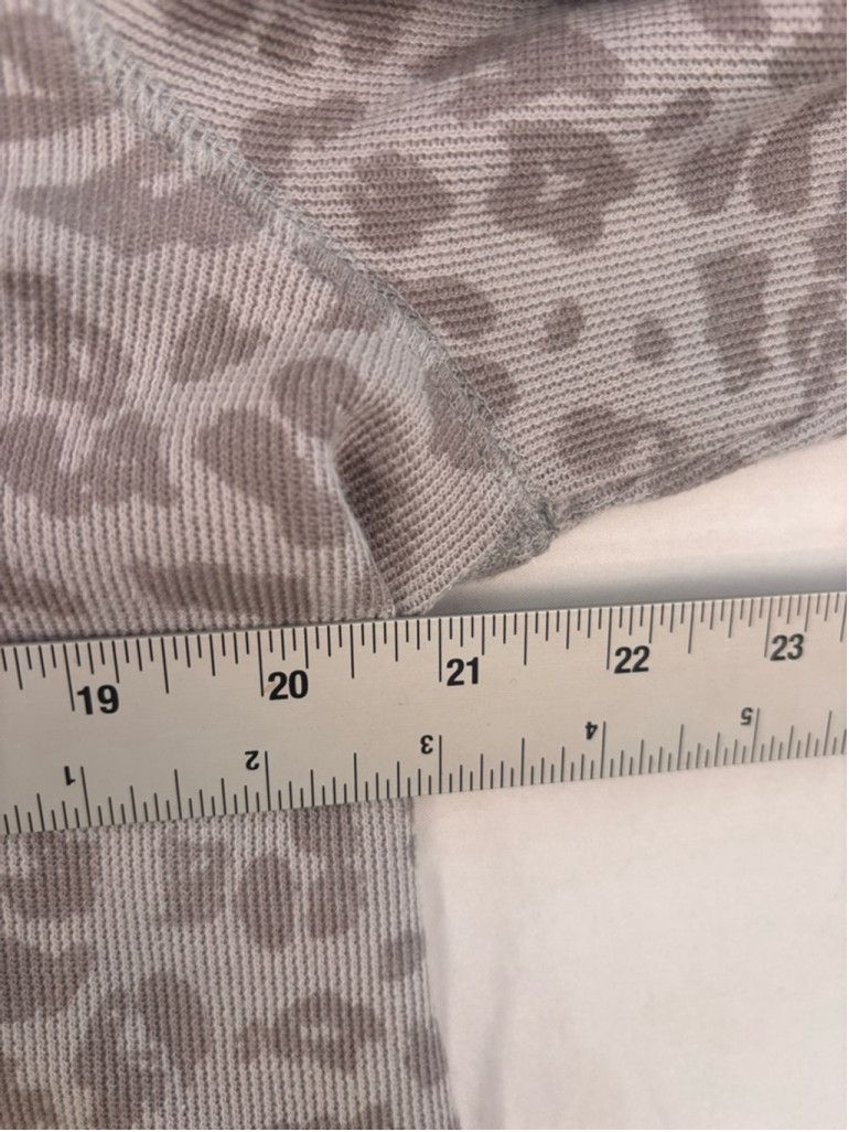 Sonoma Women's Sonoma Top XL Gray Leopard Print Long Sleeve Size XL / US 12-14 / IT 48-50 - 6 Thumbnail
