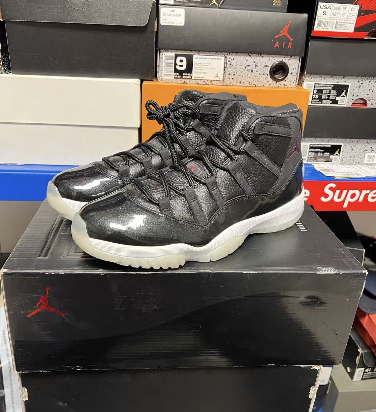 Jordan Brand AJ11 72-10 J42 Size US 11 / EU 44 - 1 Thumbnail