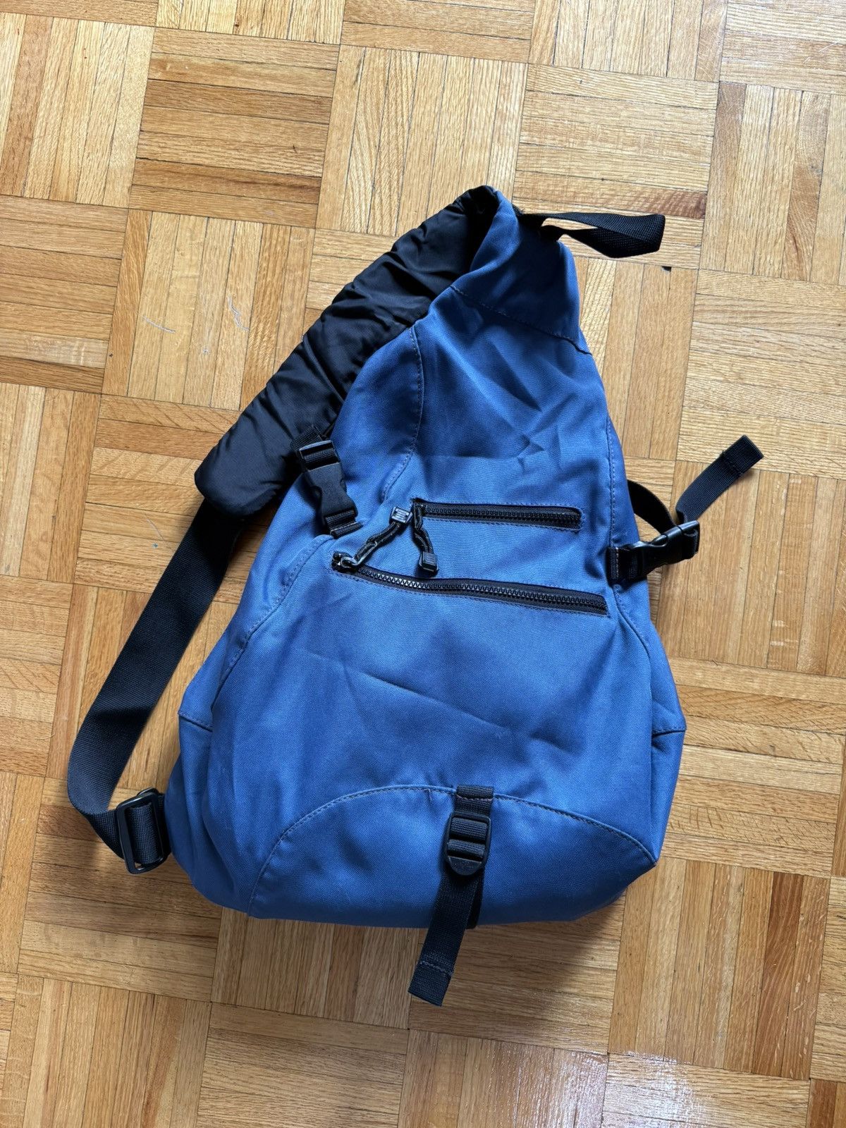 Gap Y2K Gap Blue Crossbody Bag Size ONE SIZE - 1 Thumbnail