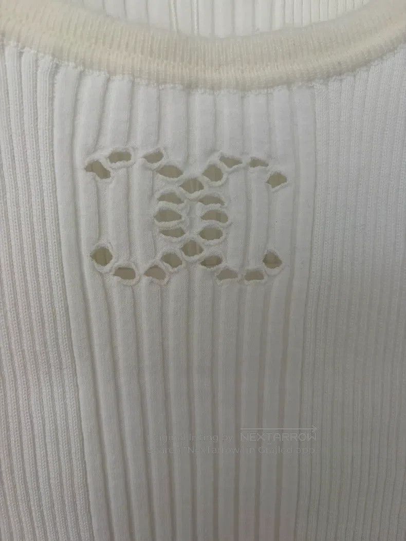 Chanel Chanel White double c hollow knitted vest Size XS / US 0-2 / IT 36-38 - 4 Thumbnail