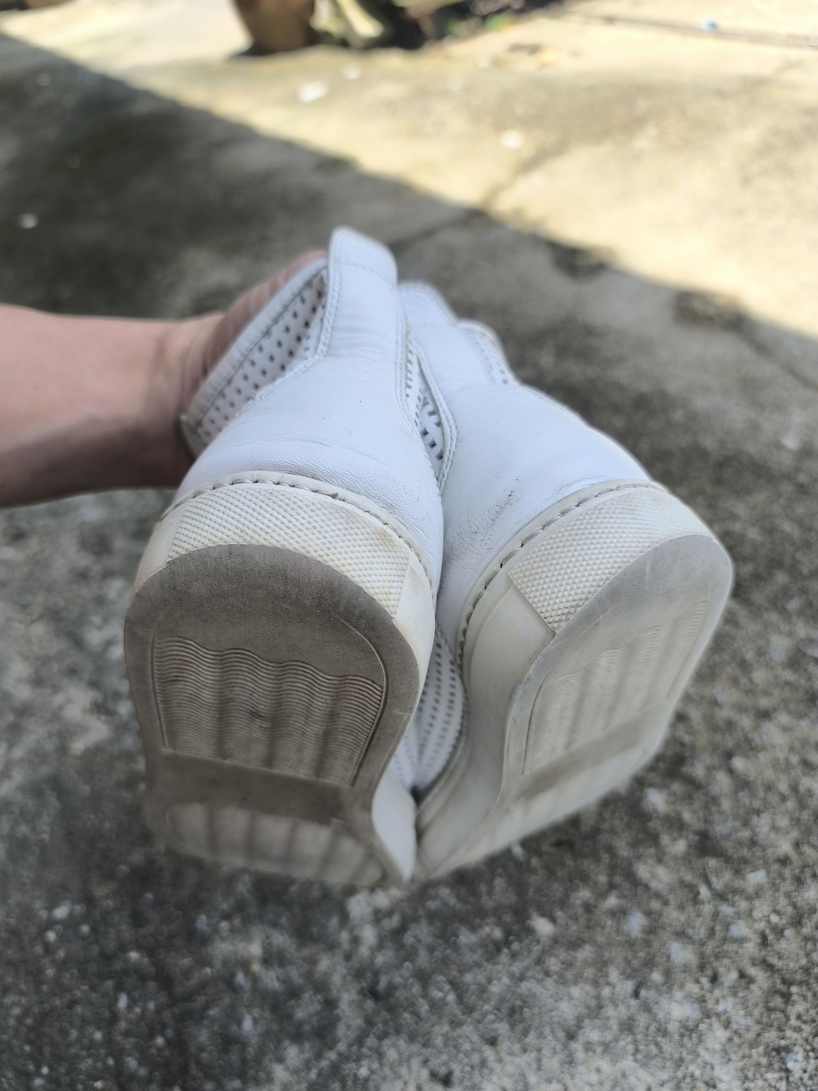 MM6 × Maison Margiela MM6 MARGIELA HI TOP SNEAKERS PERFORATED LEATHER Size US 5.5 / EU 38 - 8 Thumbnail