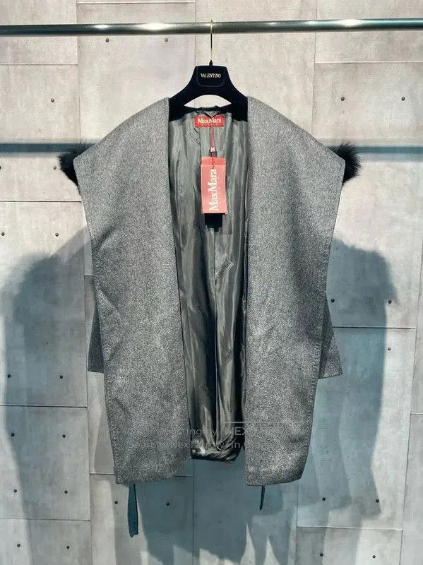 Max Mara MaxMara Gray Cashmere Winter Coat . Size M / US 6-8 / IT 42-44 - 2 Thumbnail