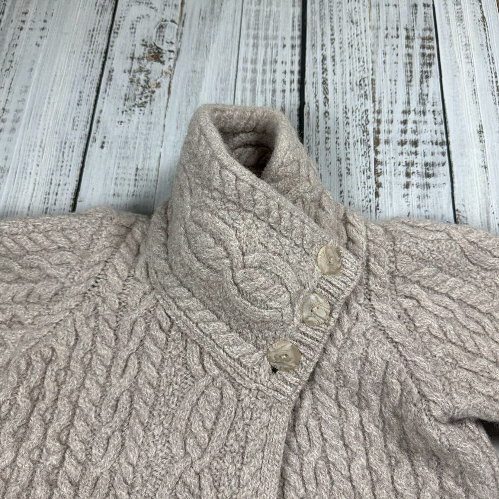 Vintage ARAN MOR IRELAND Women's Wrap Sweater Oatmeal 100% Merino Wool Cable Knit Size S Size S / US 4 / IT 40 - 4 Thumbnail