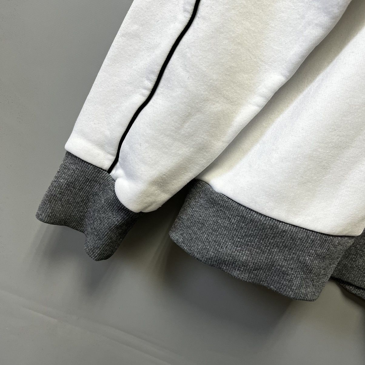 Oakley × Vintage Oakley Vintage White Sweatshirt Size US XL / EU 56 / 4 - 3 Thumbnail