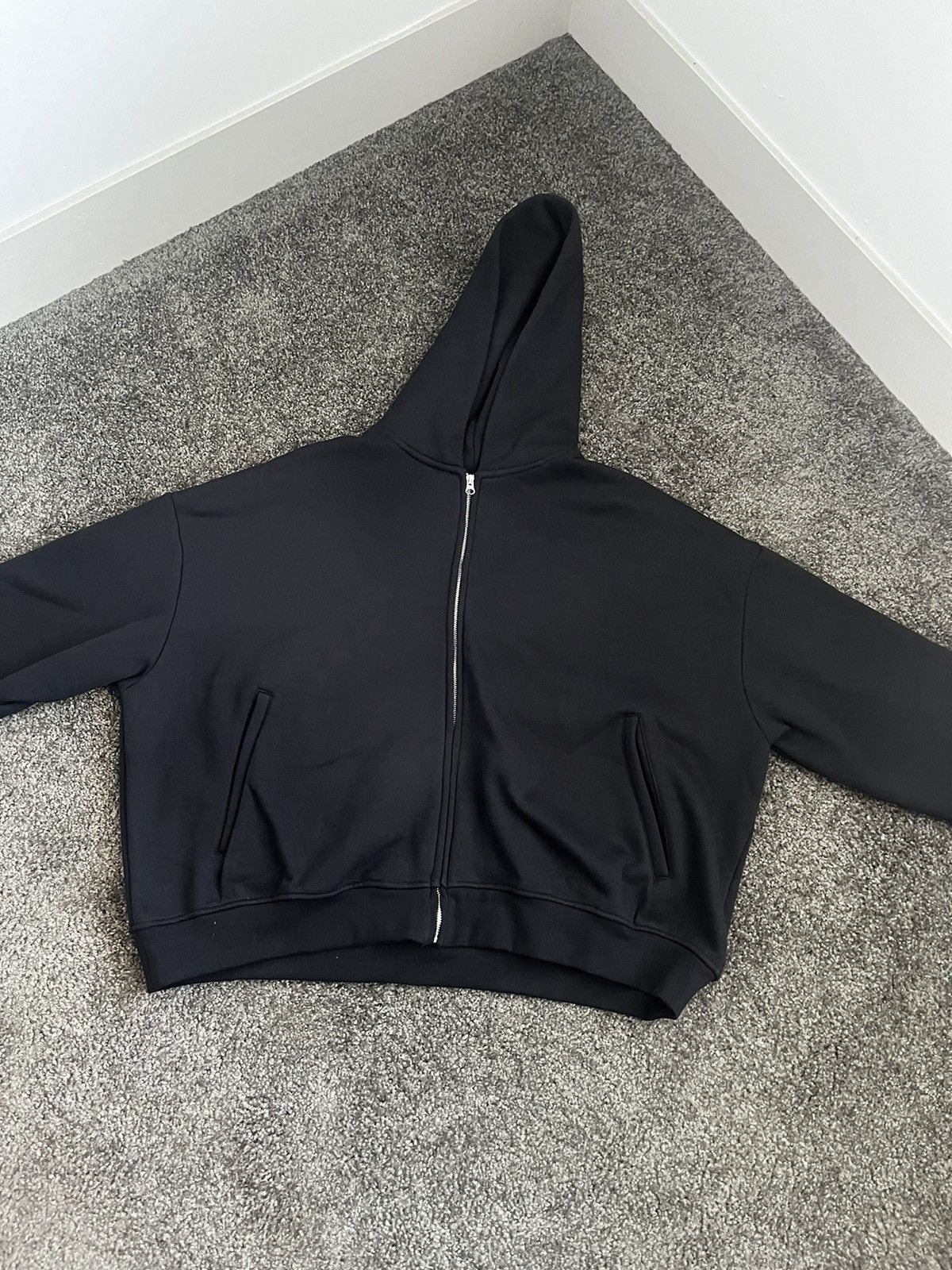 HMDD × The GV Gallery HMDD Blank Hoodie Size US L / EU 52-54 / 3 - 1 Thumbnail