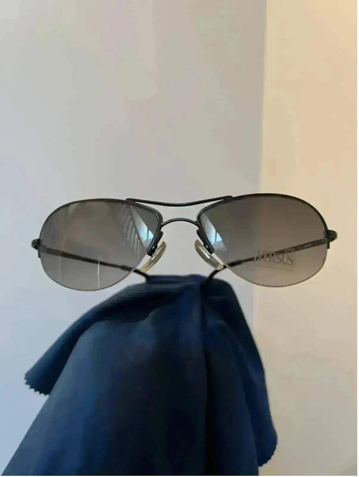 Versace × Versus Versace × Vintage VERSACE Sunglasses Versus Rimless Wrap Shield Sport 90s Size ONE SIZE - 3 Thumbnail