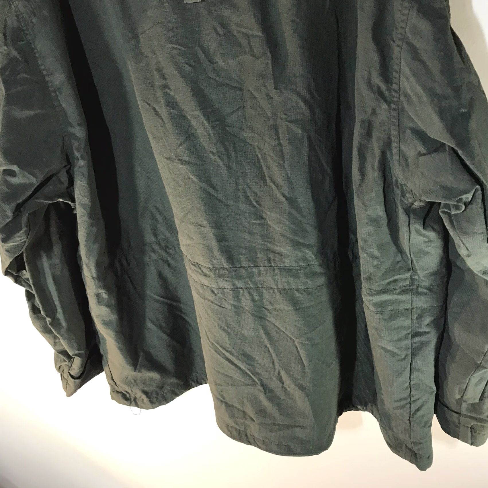 Vintage Unbranded Green Nylon Full Zip Hooded Jacket Mens Size L Size US L / EU 52-54 / 3 - 7 Thumbnail