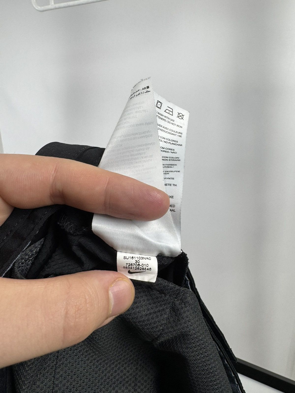 Nike Rare Nike Golf Shorts Size US 30 / EU 46 - 8 Thumbnail
