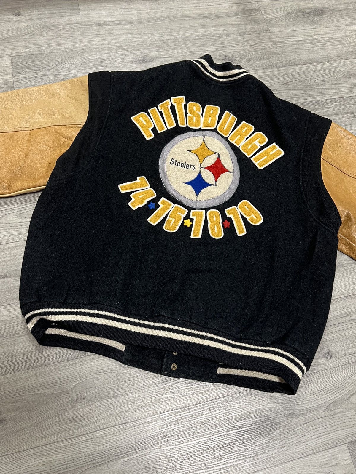 NFL Throwback Pittsburgh Steelers NFL 1995 bomber leather jacket Size US L / EU 52-54 / 3 - 12 Thumbnail