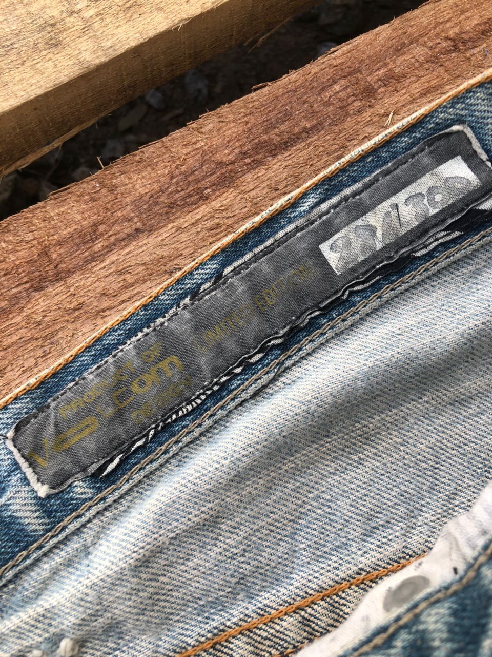 Volcom Vintage Volcom Denim Jeans Distressed Size US 34 / EU 50 - 4 Thumbnail