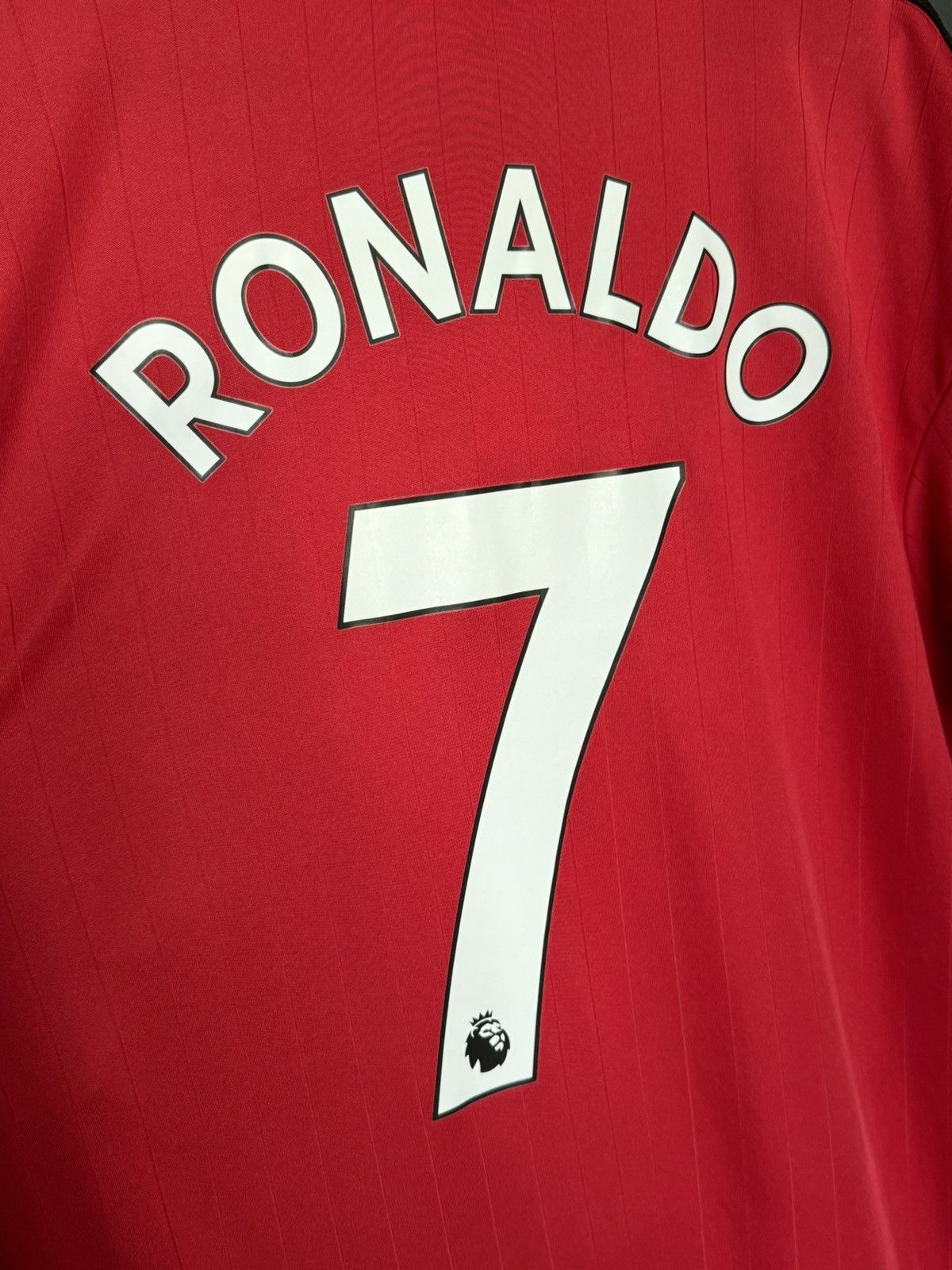 Adidas Manchester United 22/23 Home Ronaldo Football Jersey Size US L / EU 52-54 / 3 - 3 Thumbnail
