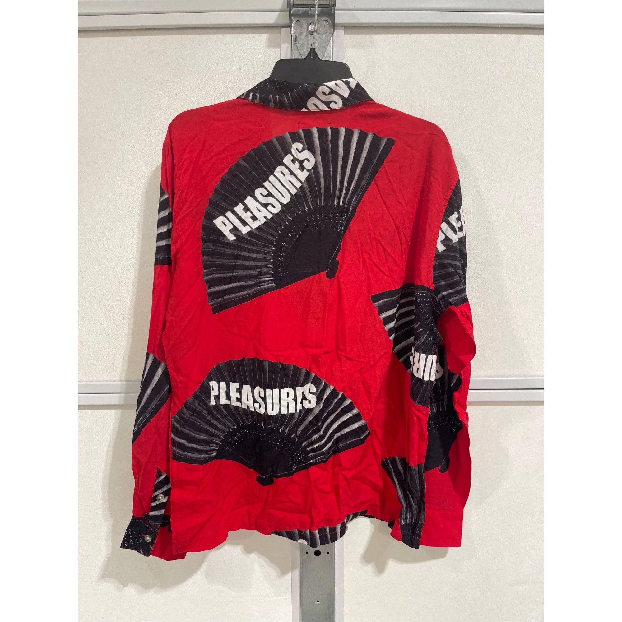 Pleasures NWT PLEASURES FANS L/S RED SHIRT SZ MEDIUM Size US M / EU 48-50 / 2 - 4 Thumbnail