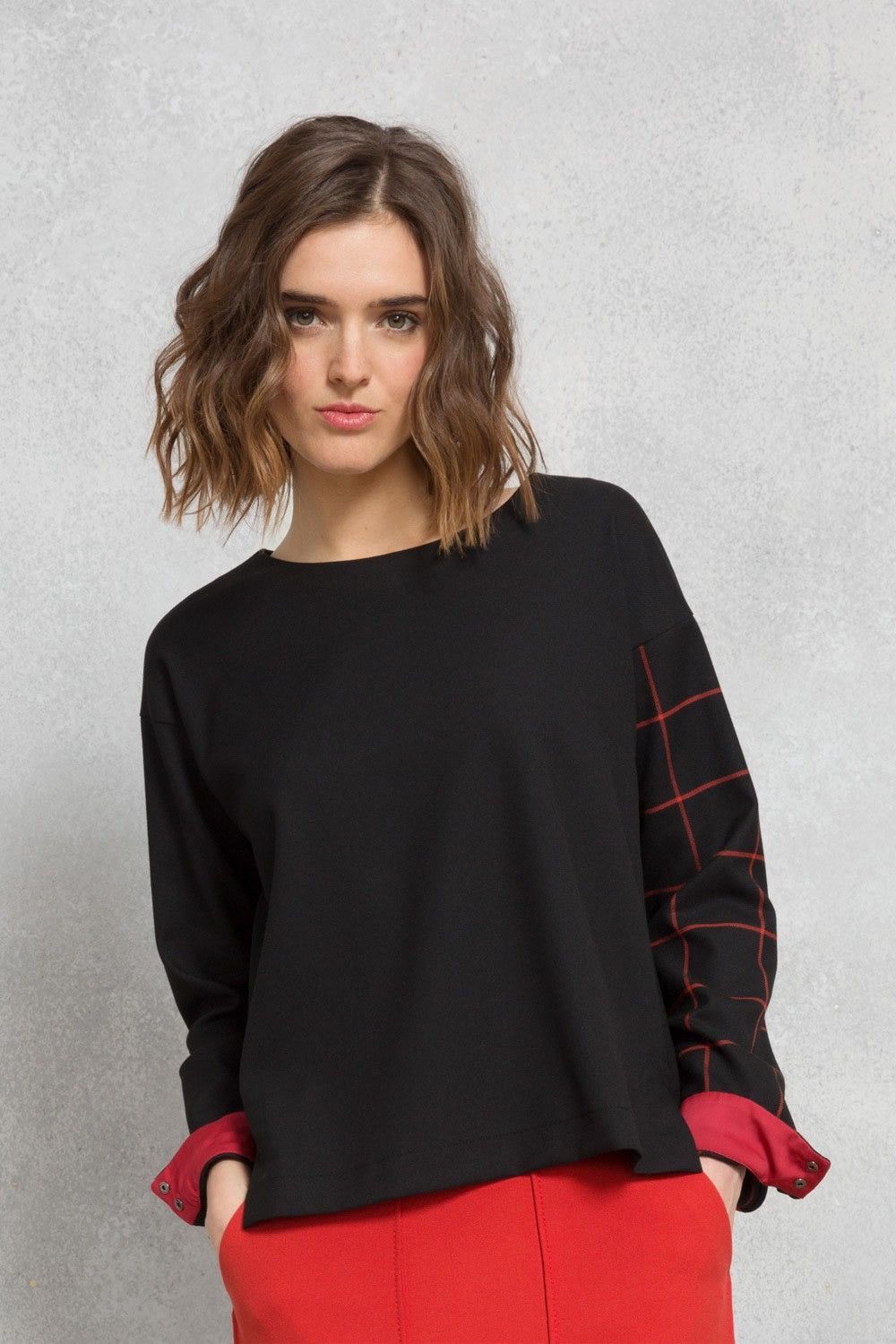 Cop Copine Cop Copine Black Knok Top with Red Checked Sleeve and Cuffs Size S / US 4 / IT 40 - 2 Thumbnail