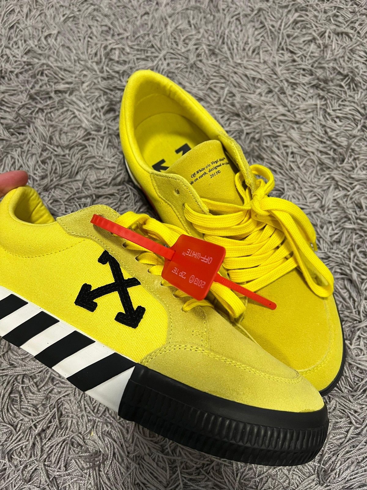 Off-White Off White Vulc Low Yellow Size US 7.5 / EU 40-41 - 12 Thumbnail
