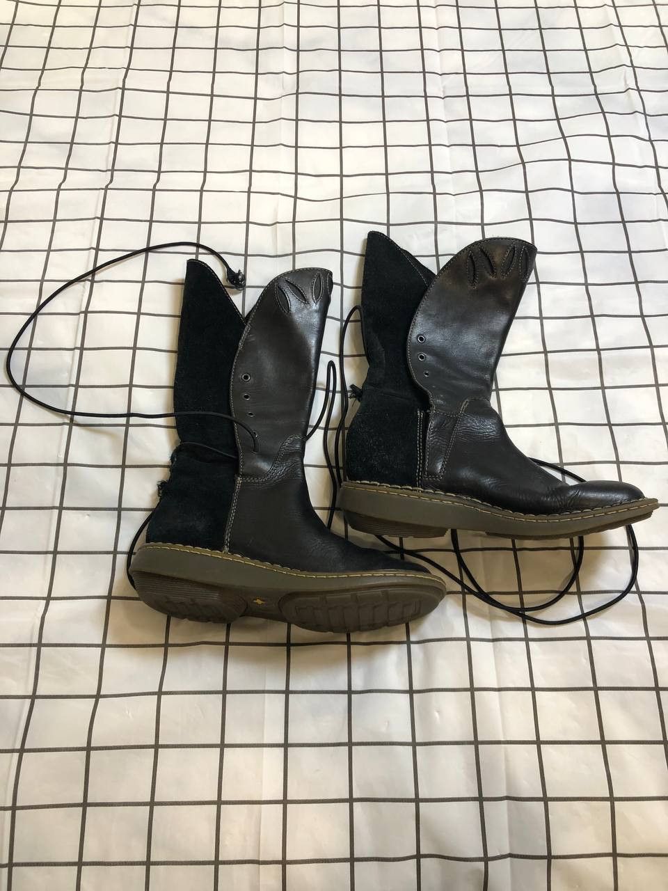 Dr. Martens Dr Martens Vintage Cut Out Mid Calf Black Leather Suede Size US 4 / IT 34 - 1 Thumbnail