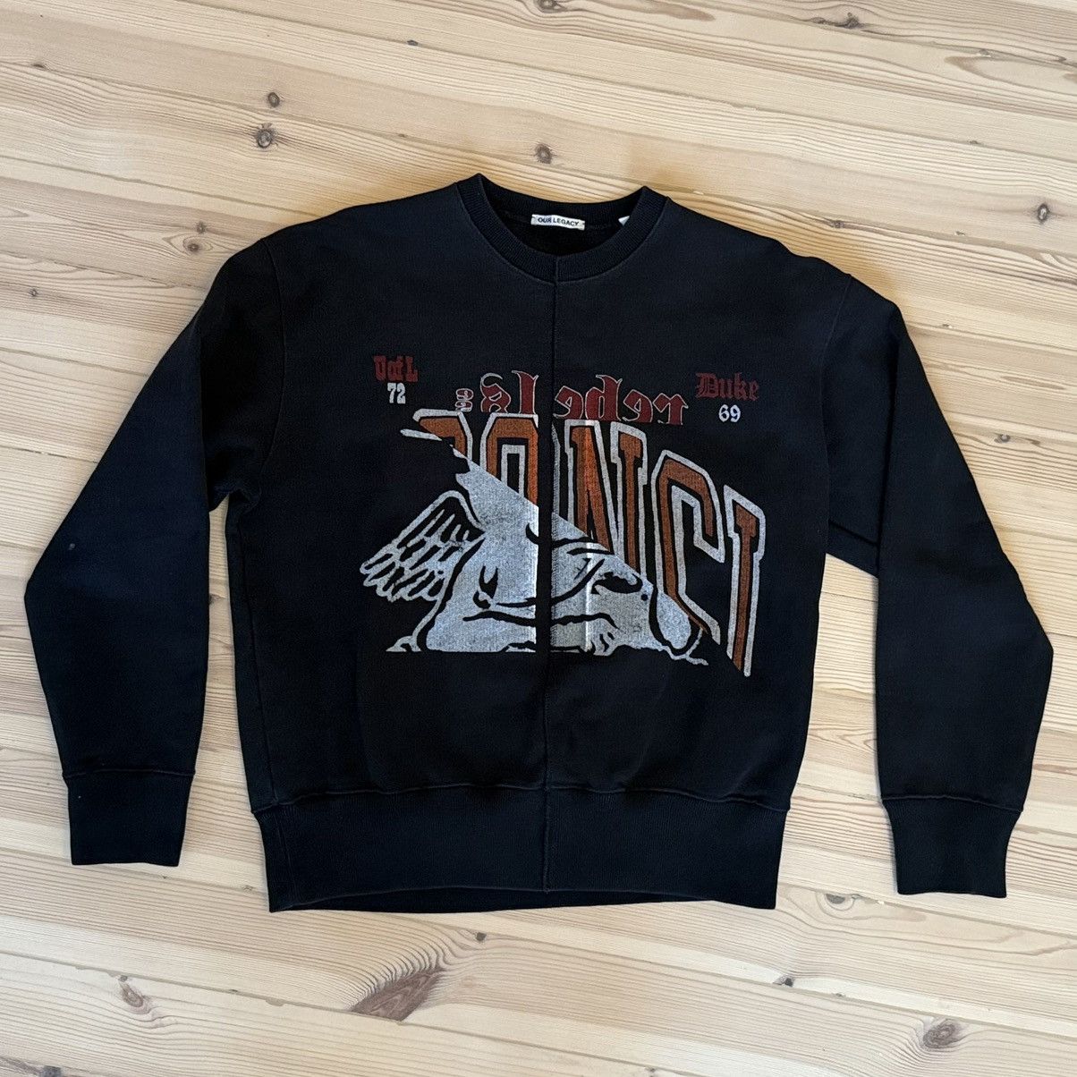 Our Legacy OUR LEGACY SLASHED BASE SWEAT - COLLAGE SCHOOL PRINT