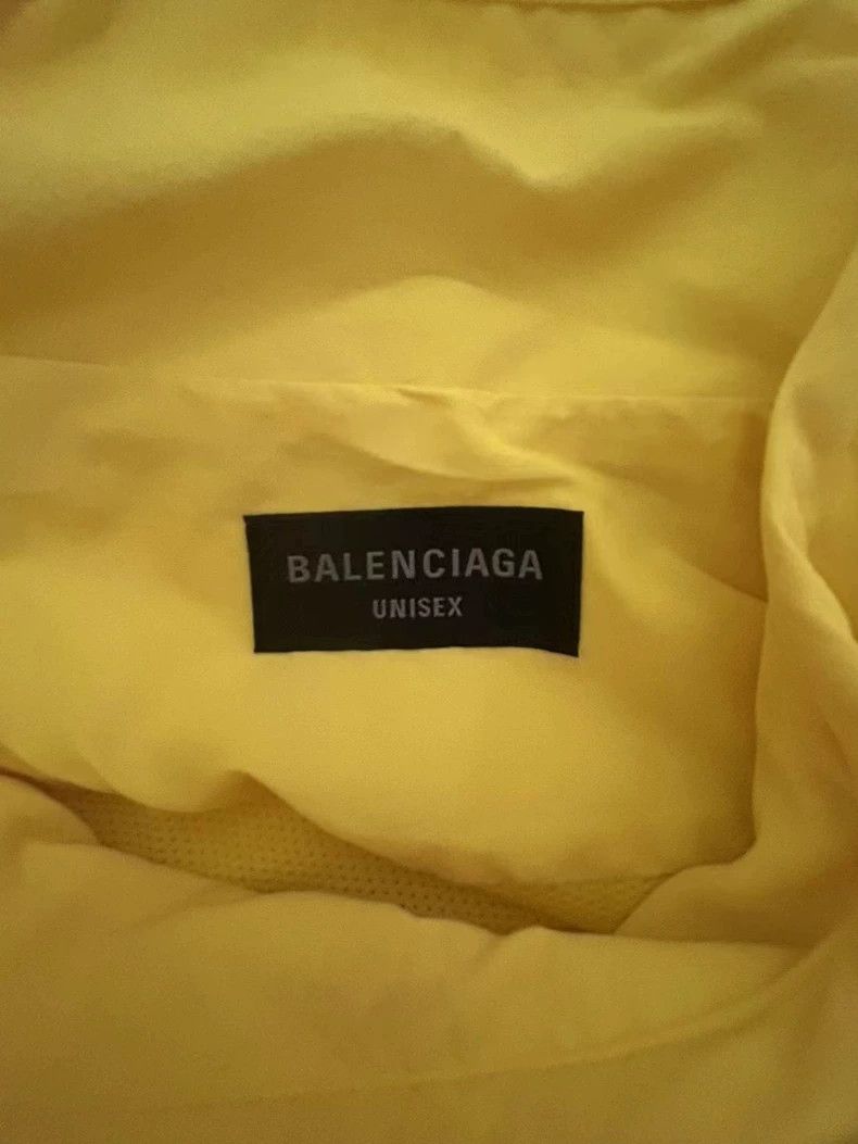 Balenciaga Balenciaga Nylon pullover lemon yellow jacket sweater Size US XL / EU 56 / 4 - 3 Thumbnail