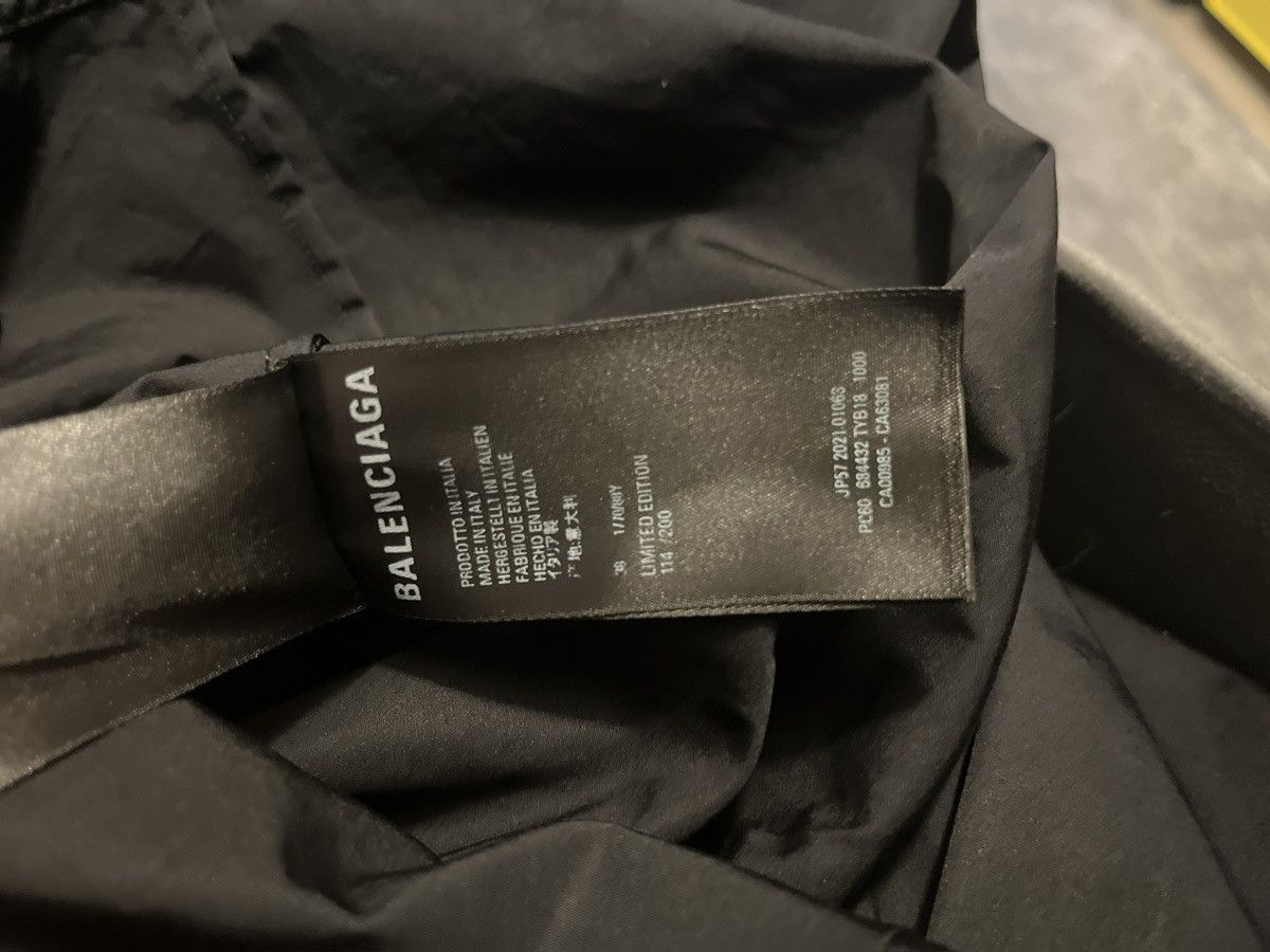 Balenciaga LIMITED Balenciaga x Fortnite 1/200 Button-Up Shirt Size US L / EU 52-54 / 3 - 6 Thumbnail