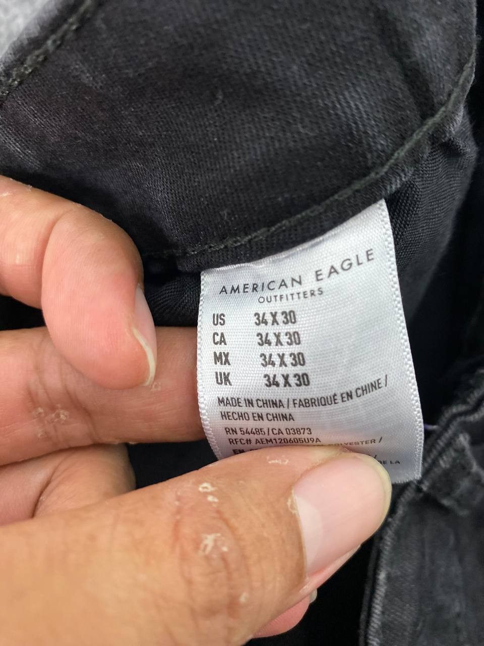 American Eagle Outfitters american eagle outfitters slim distressed denim Size US 35 - 14 Thumbnail