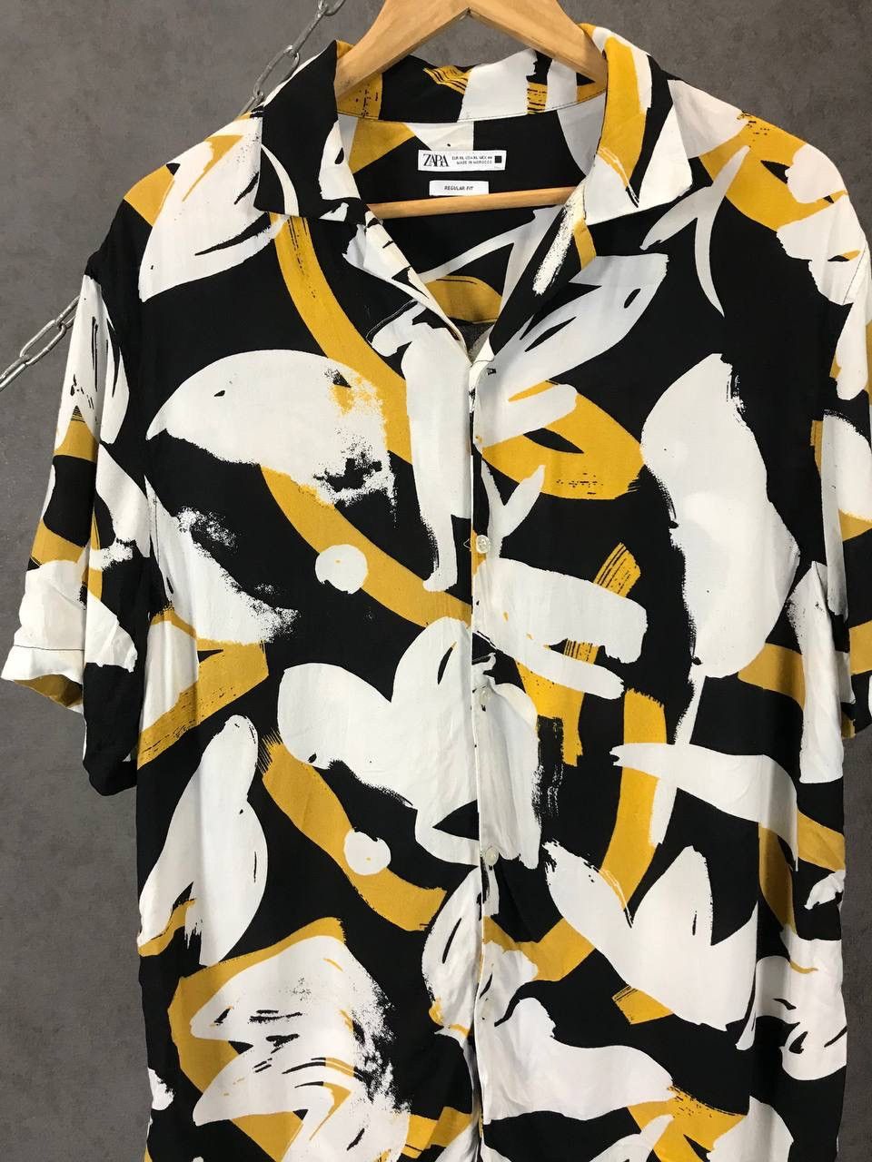 Zara Zara Man crazy Hawaiian art shirt Size US XL / EU 56 / 4 - 3 Thumbnail
